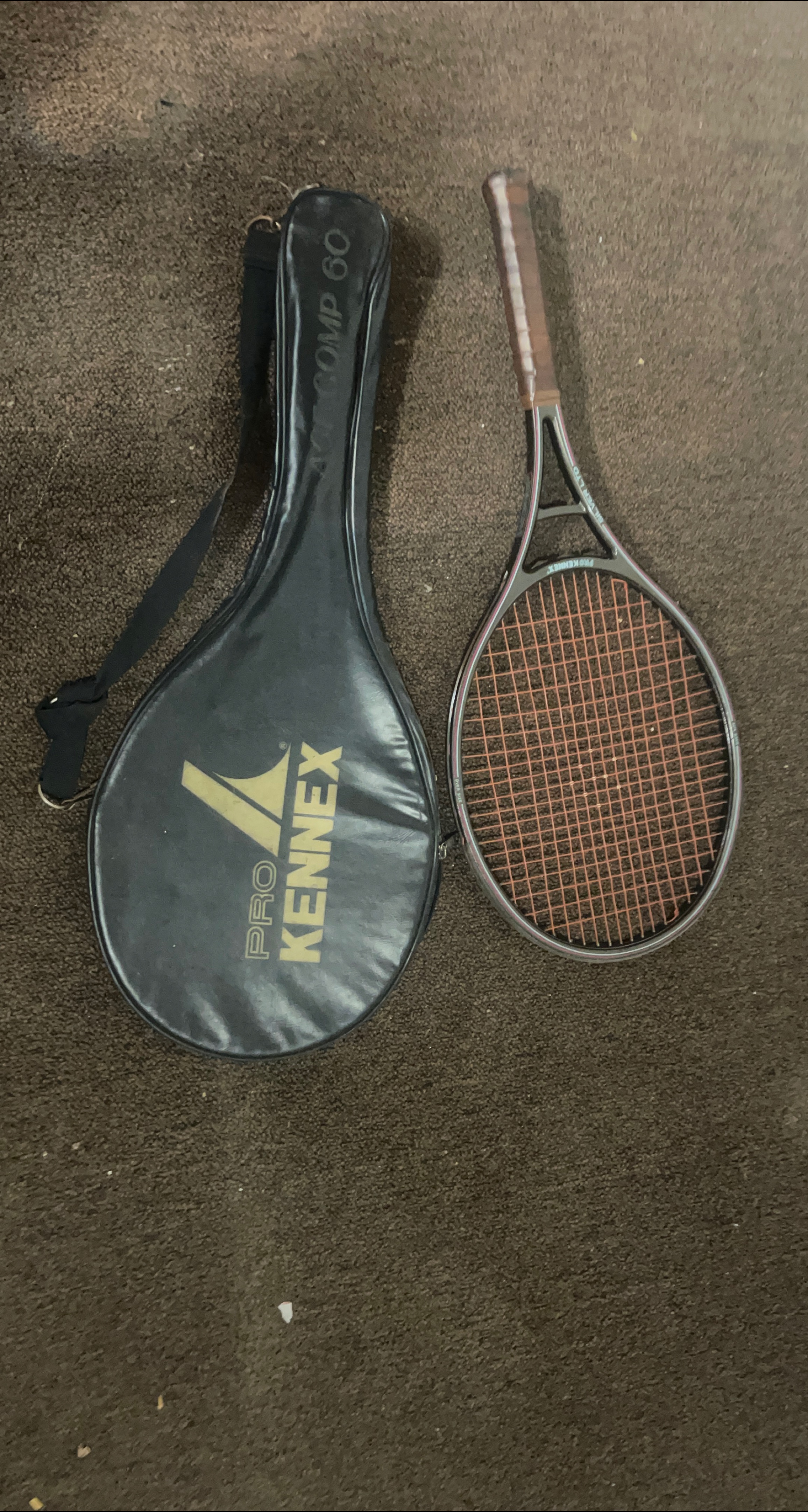 Pro Kennex Tennis Racquet with Cover thumbnail