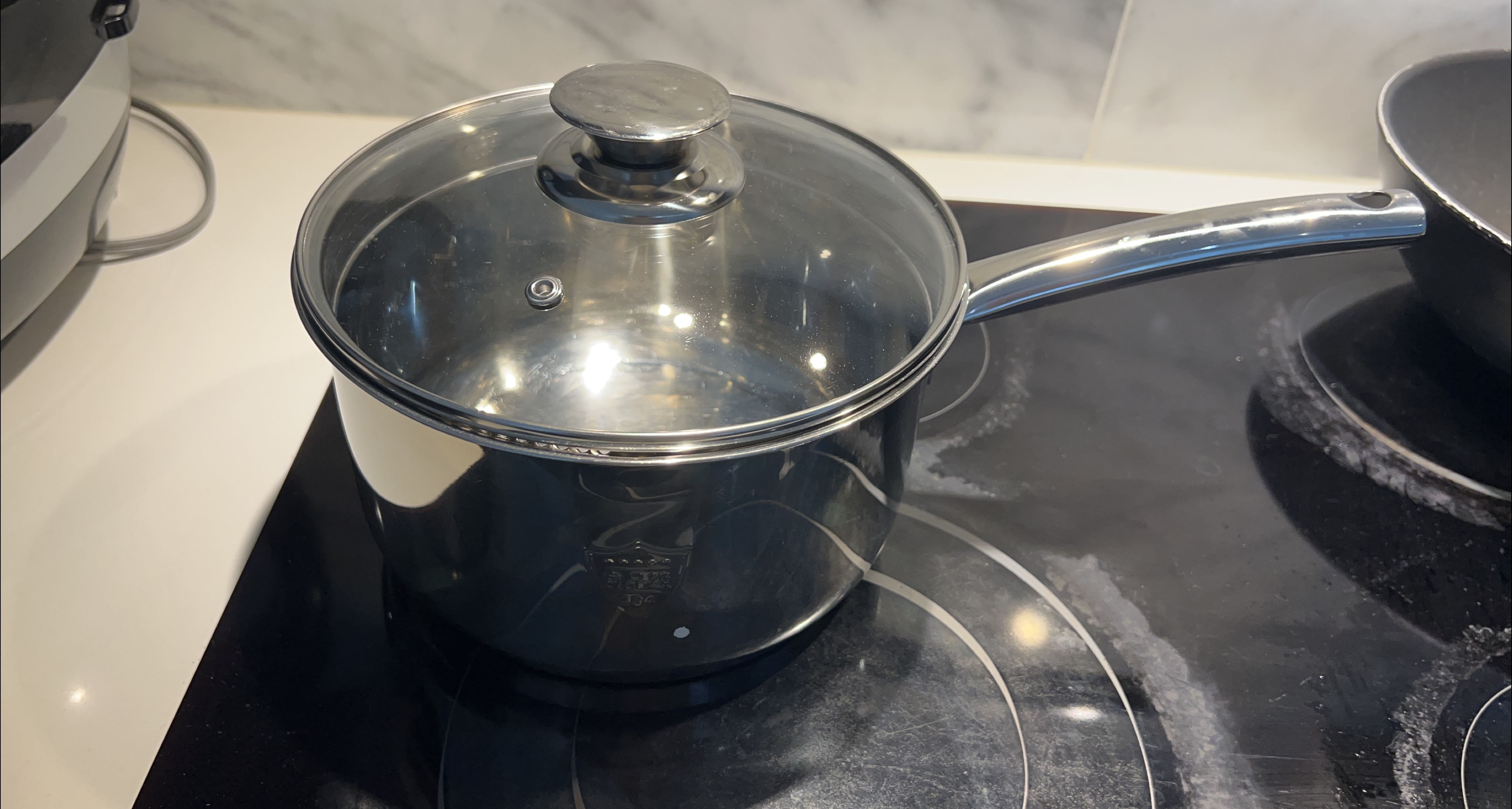 Stainless Steel Saucepan with Lid thumbnail
