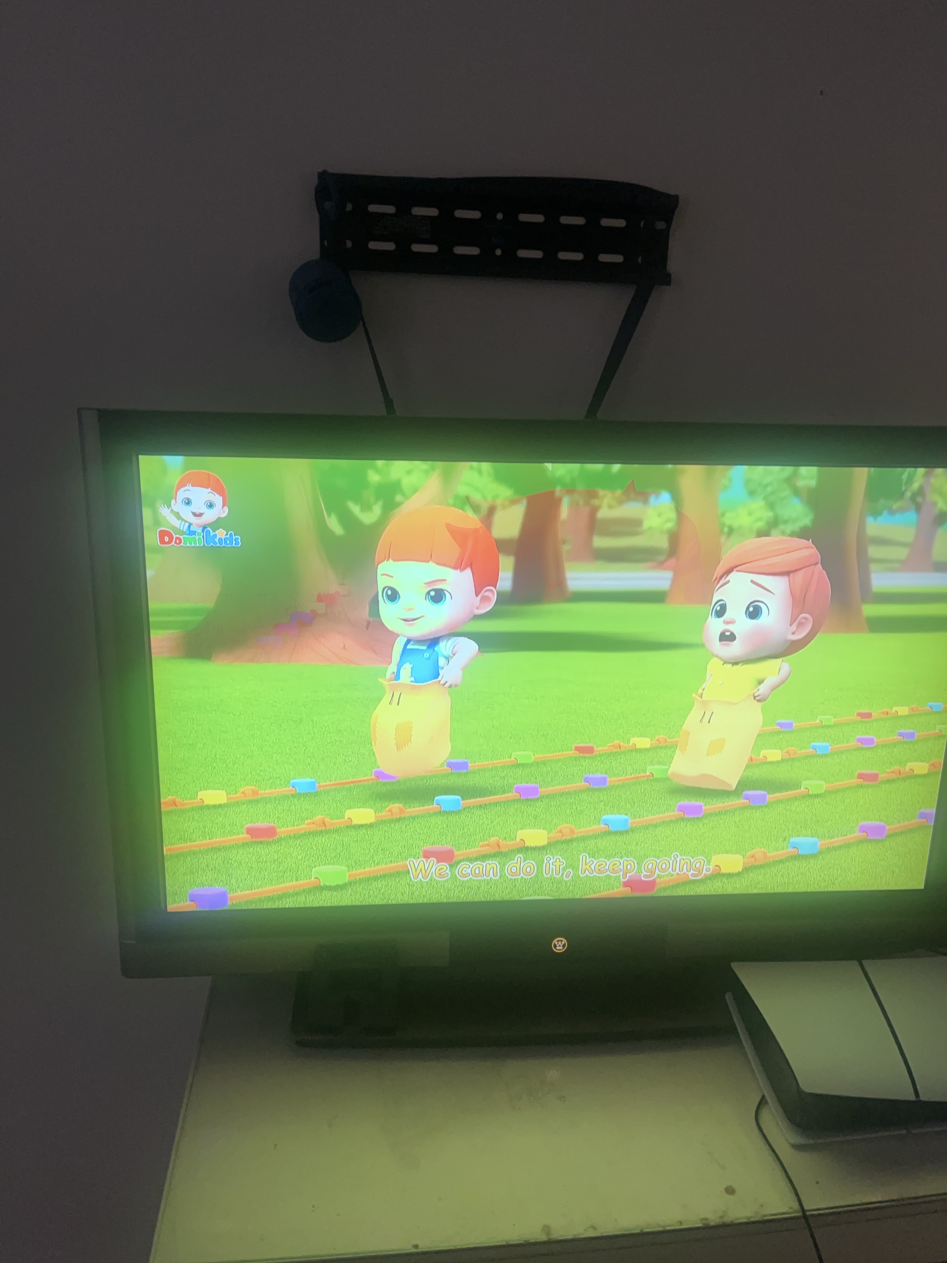 Flatscreen television thumbnail