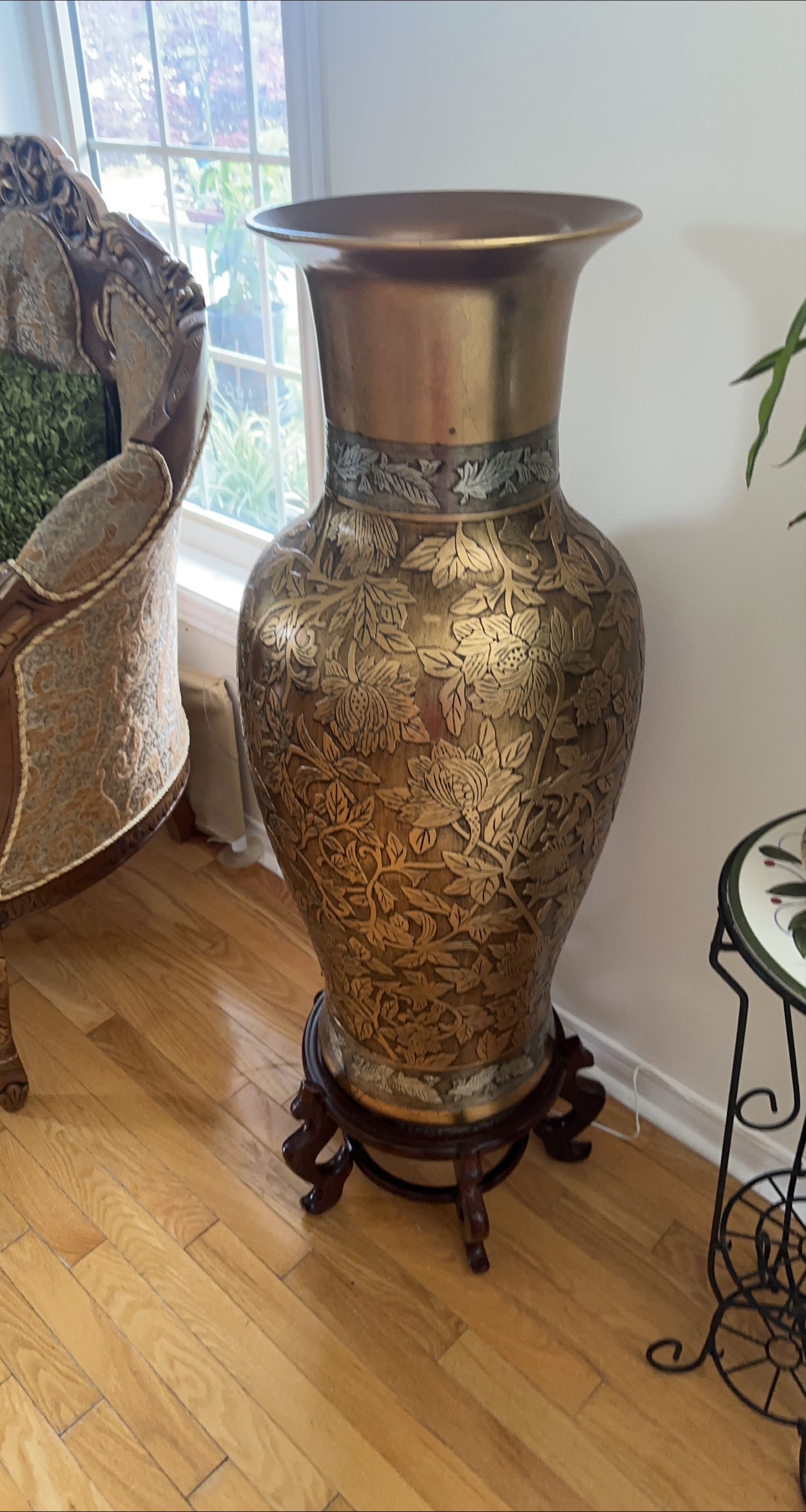 Large Decorative Floral Vase thumbnail