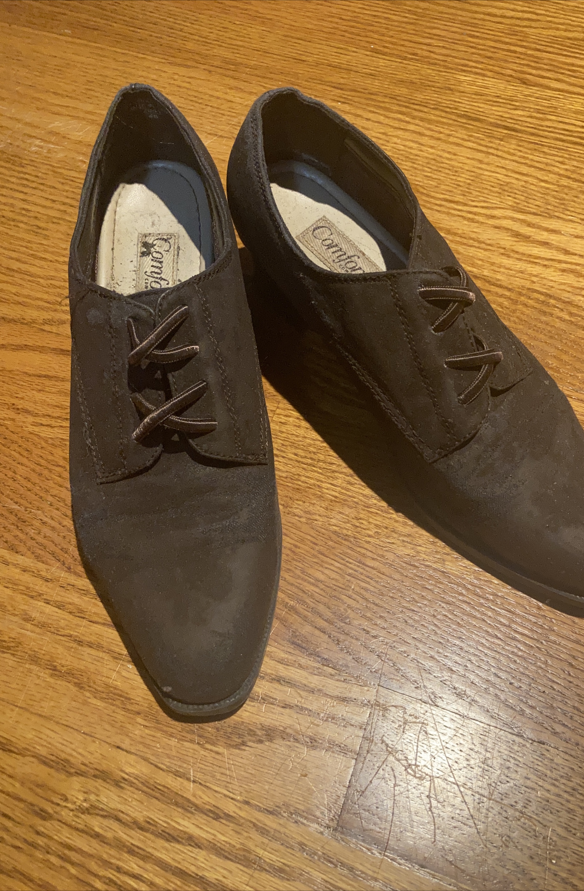 Brown heels thumbnail