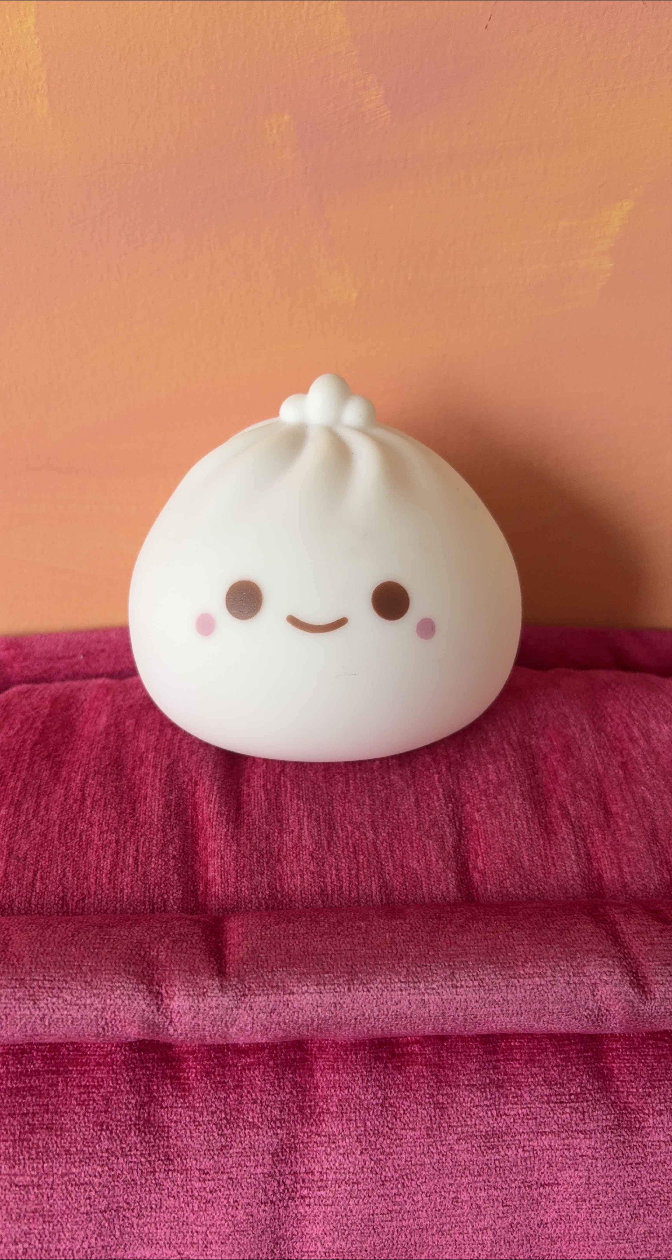 Dumpling Ambient Night Light thumbnail