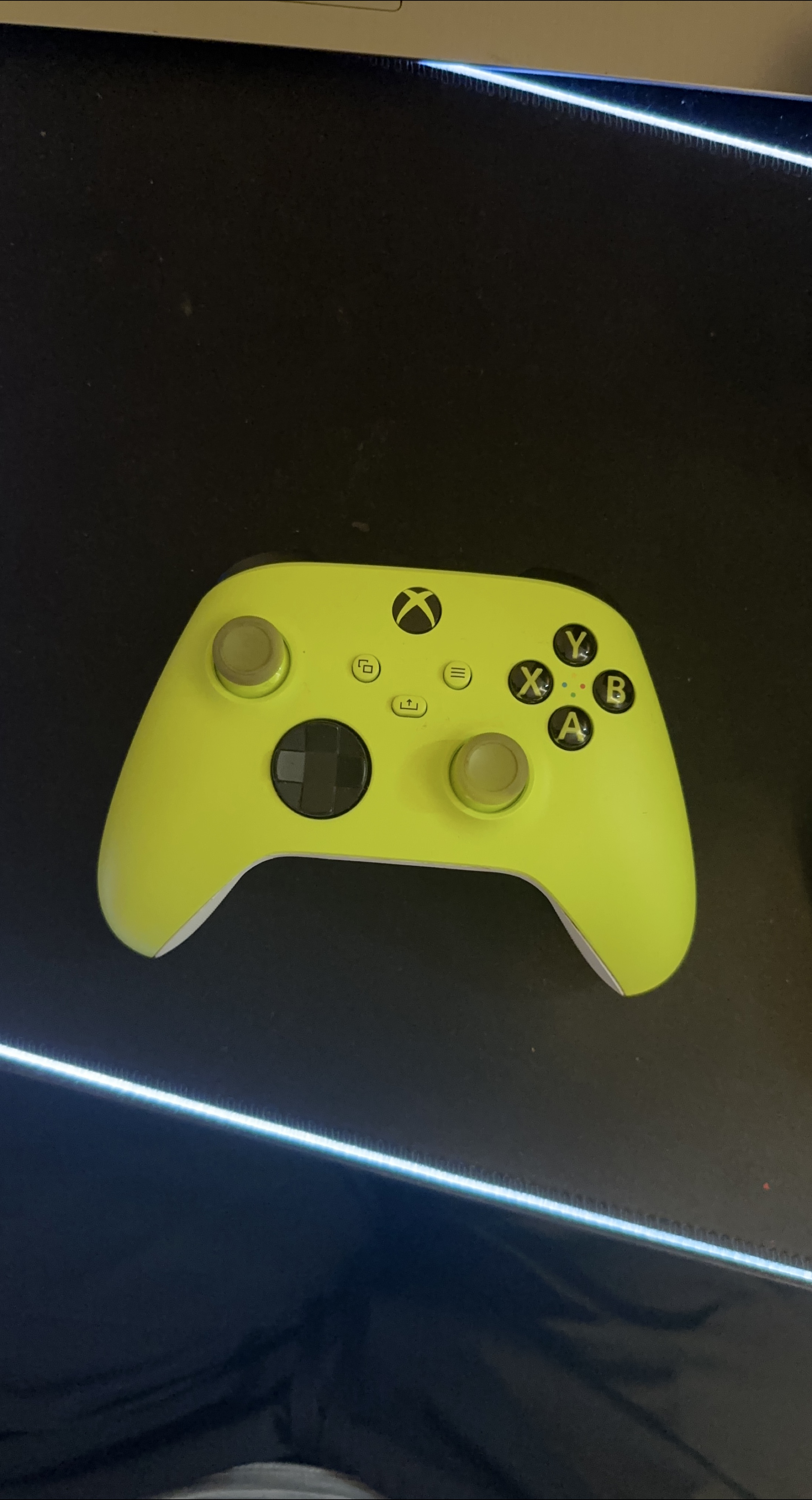 Xbox Wireless Controller - Electric Volt