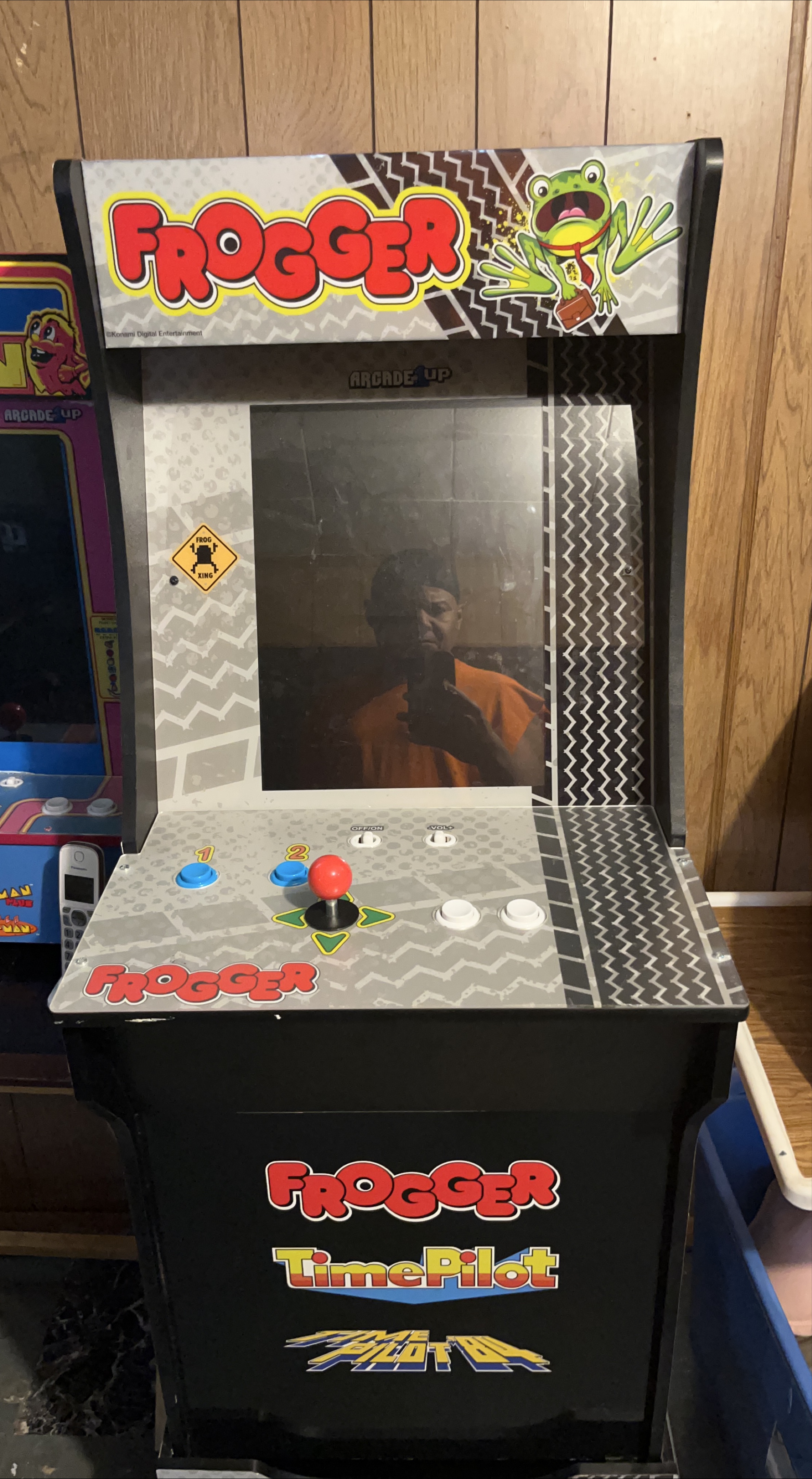 Arcade1Up Frogger Arcade Machine thumbnail