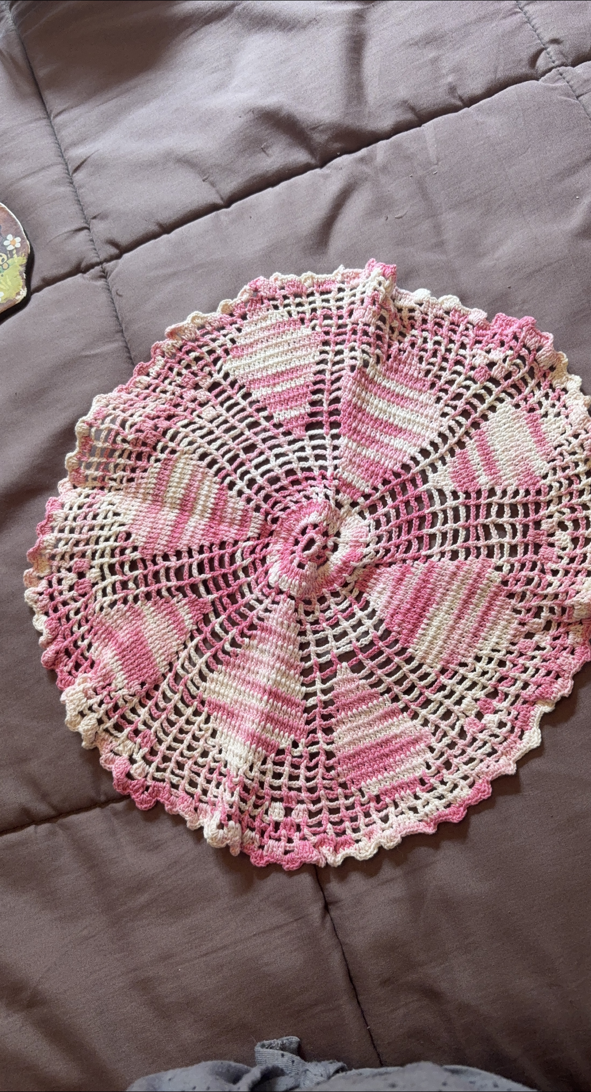 Handmade Pink & White Crochet Doily thumbnail