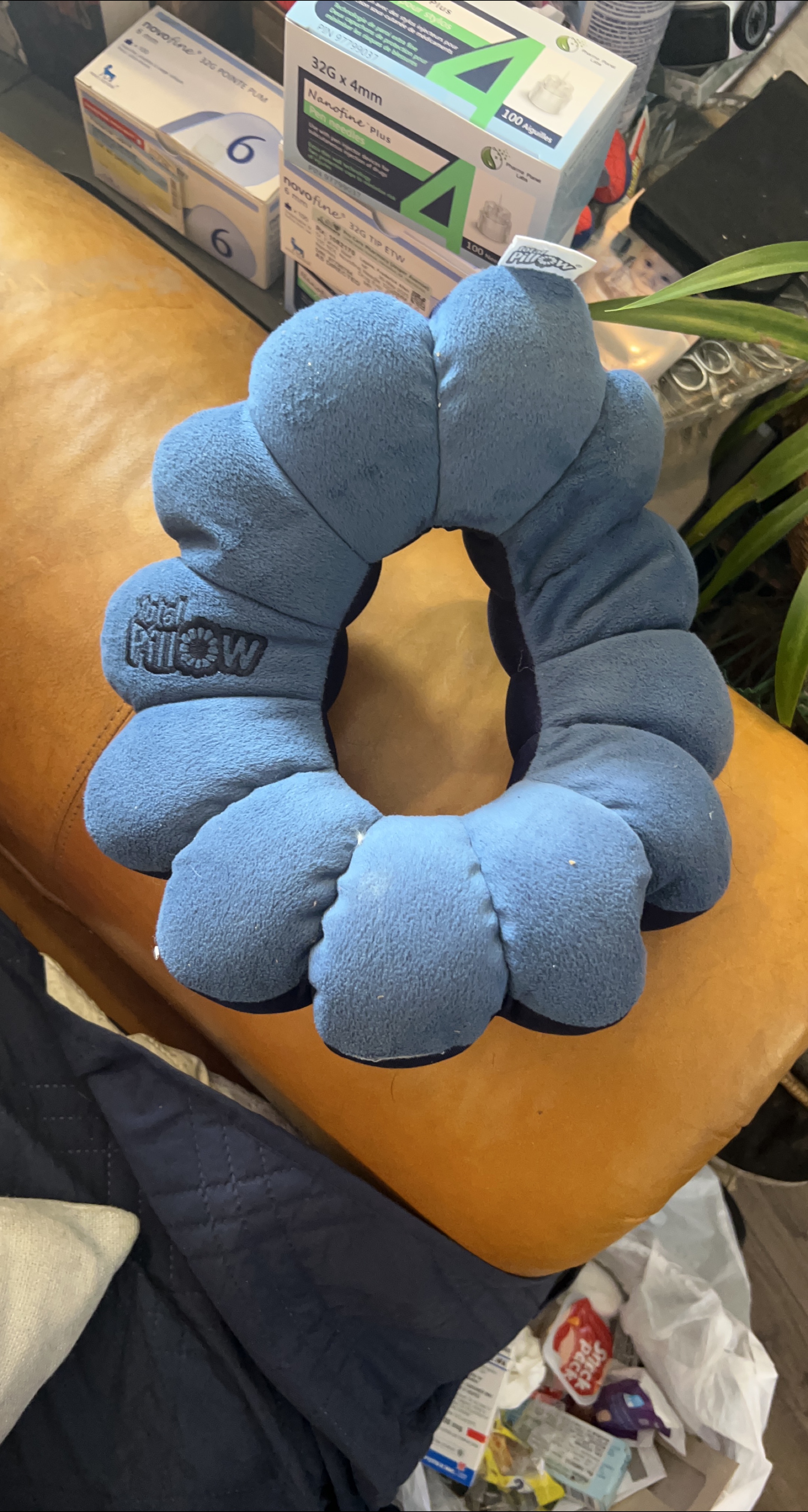 Total Pillow - Blue Neck Support thumbnail