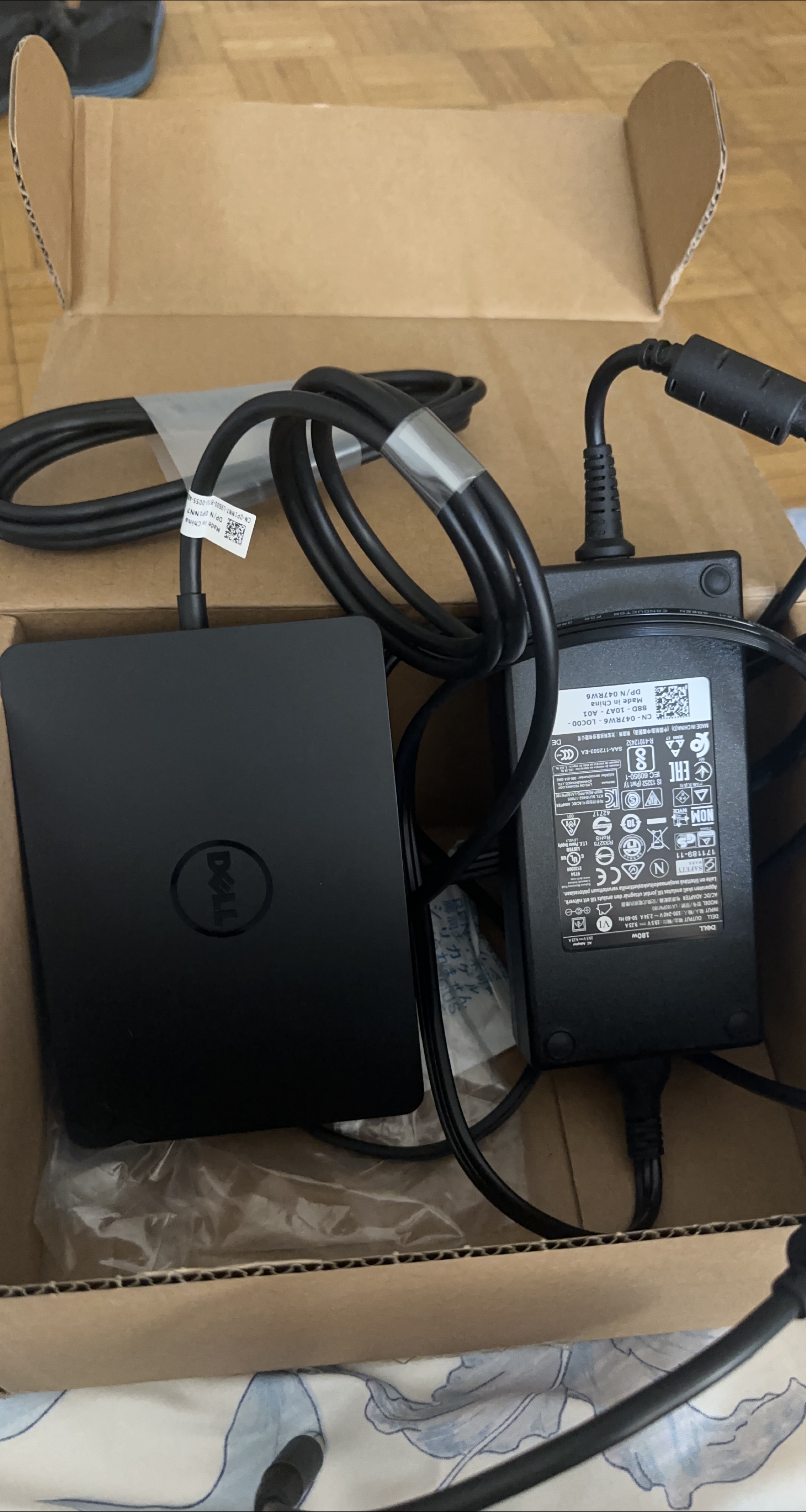 Dell Docking Station with Power Adapter thumbnail