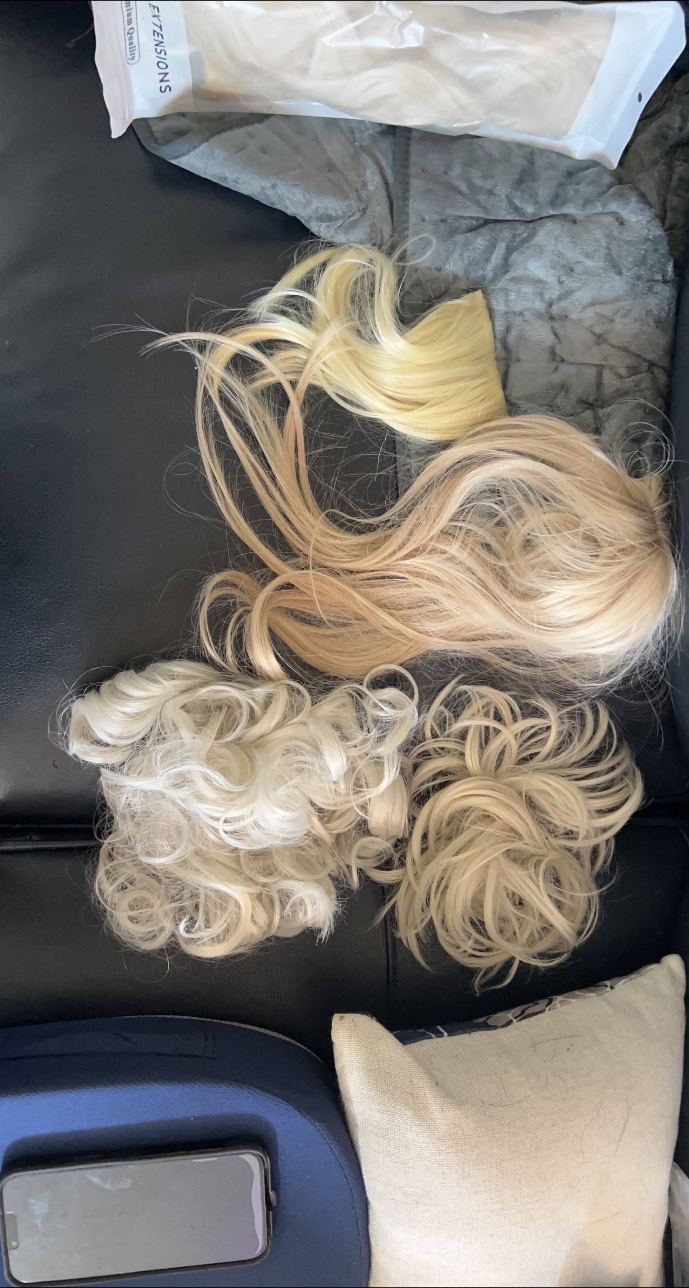 Blonde Hair Extensions thumbnail