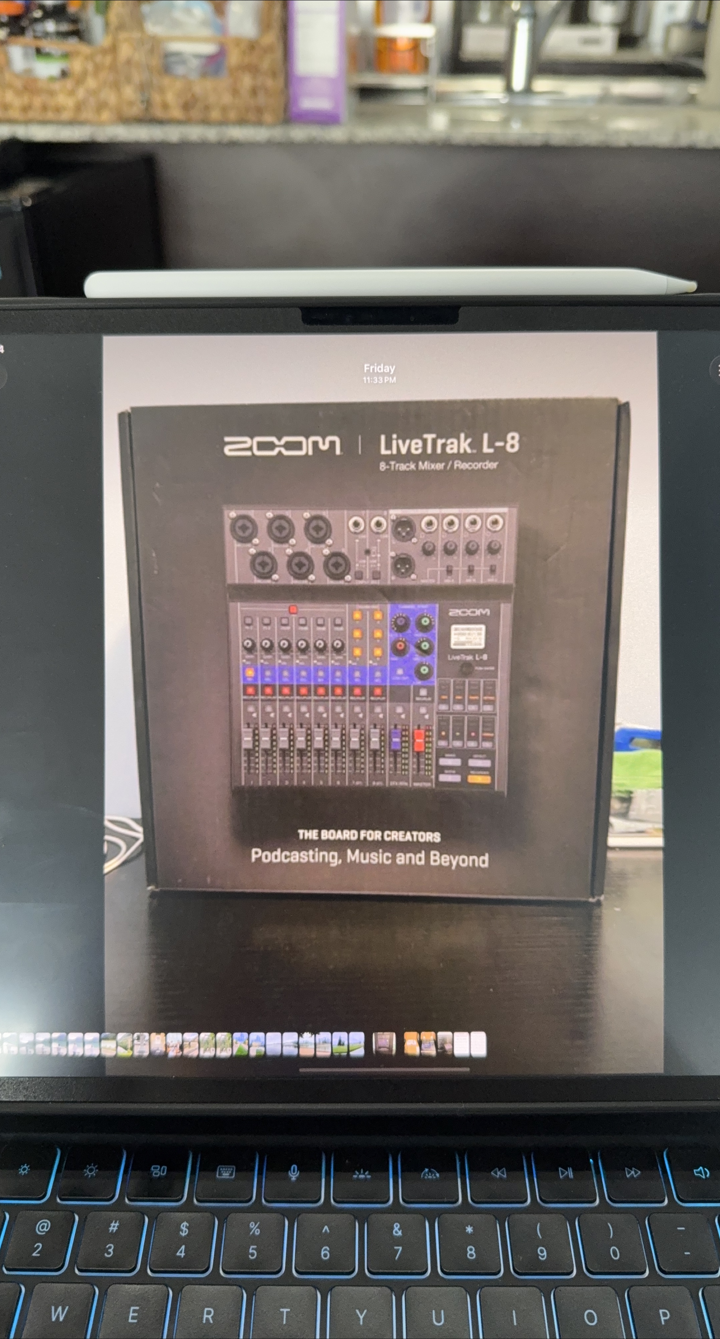 Zoom LiveTrak L-8 8-Track Mixer/Recorder