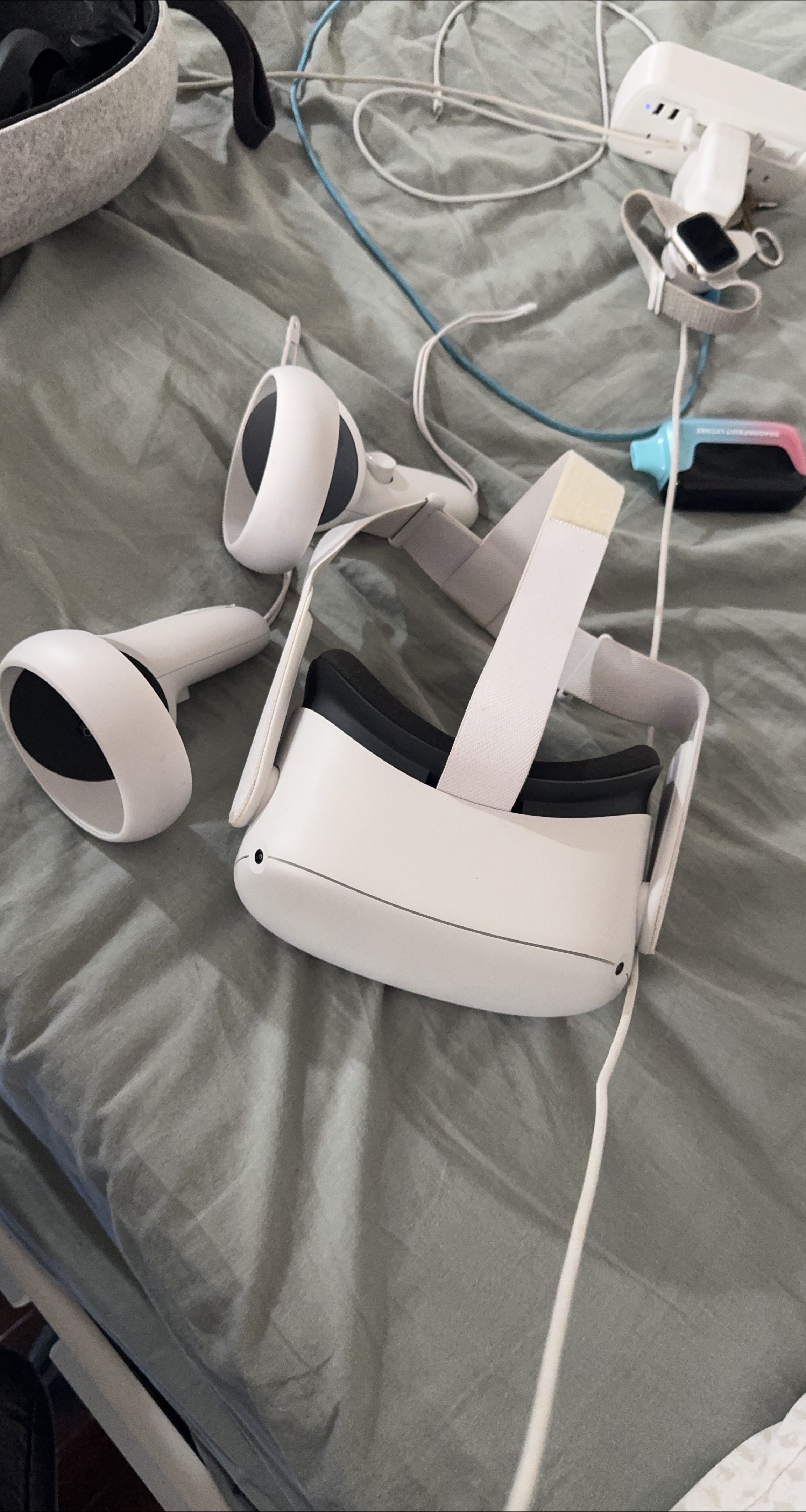 Meta Quest 2 VR Headset