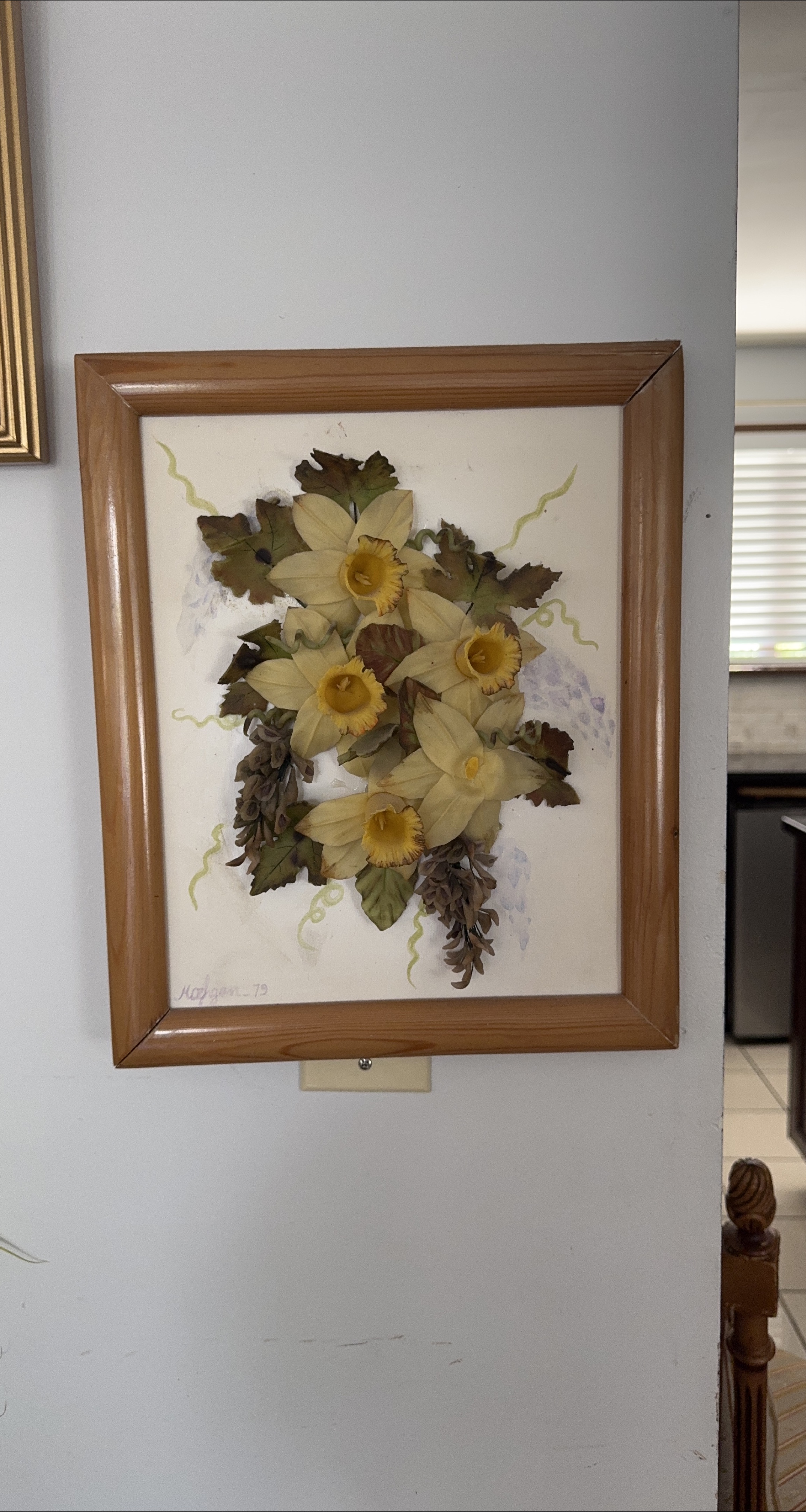 Vintage Framed Floral Art thumbnail