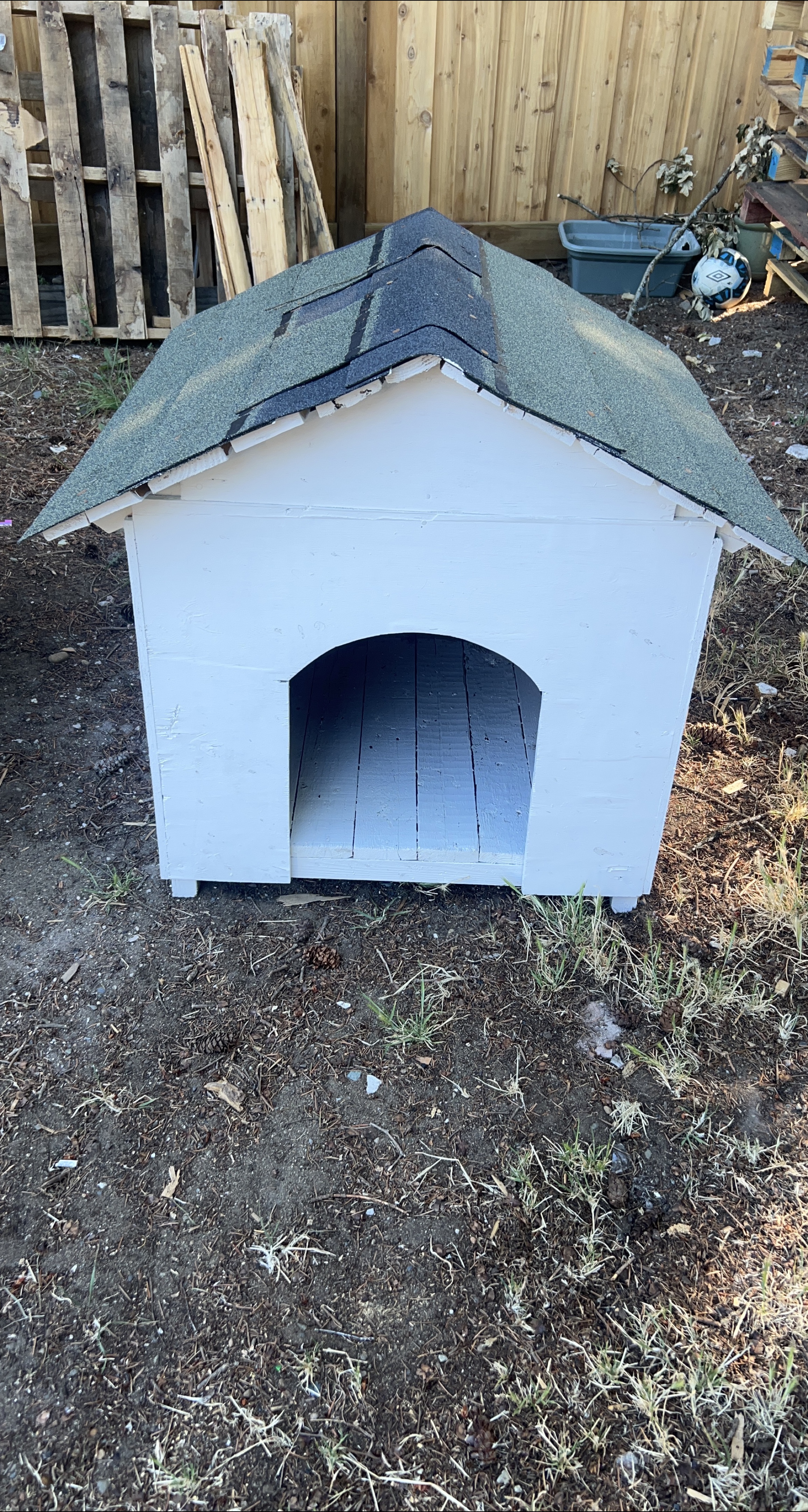 White Wooden Dog House thumbnail