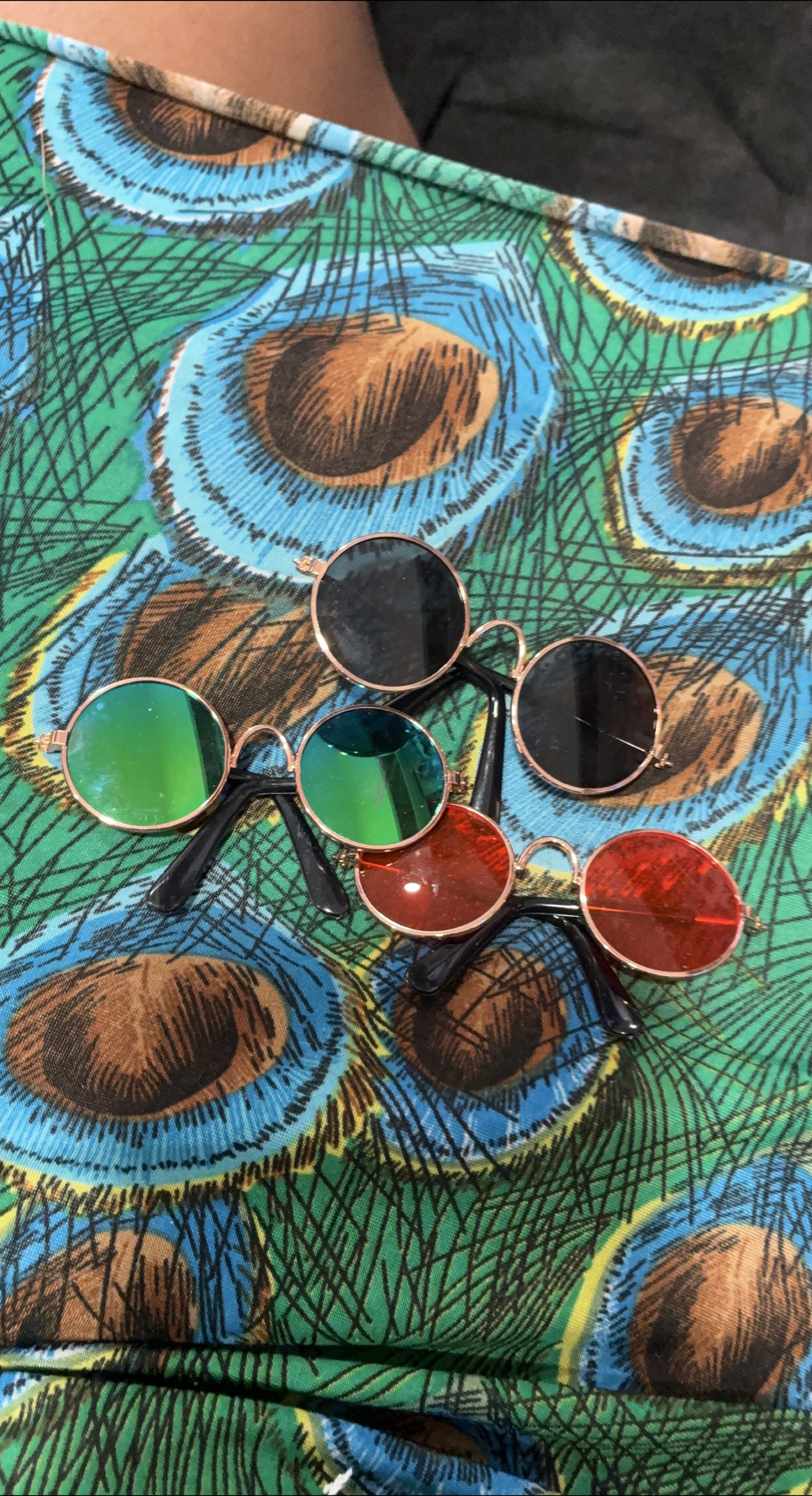 Round Sunglasses - Rose Gold, Green, Red thumbnail