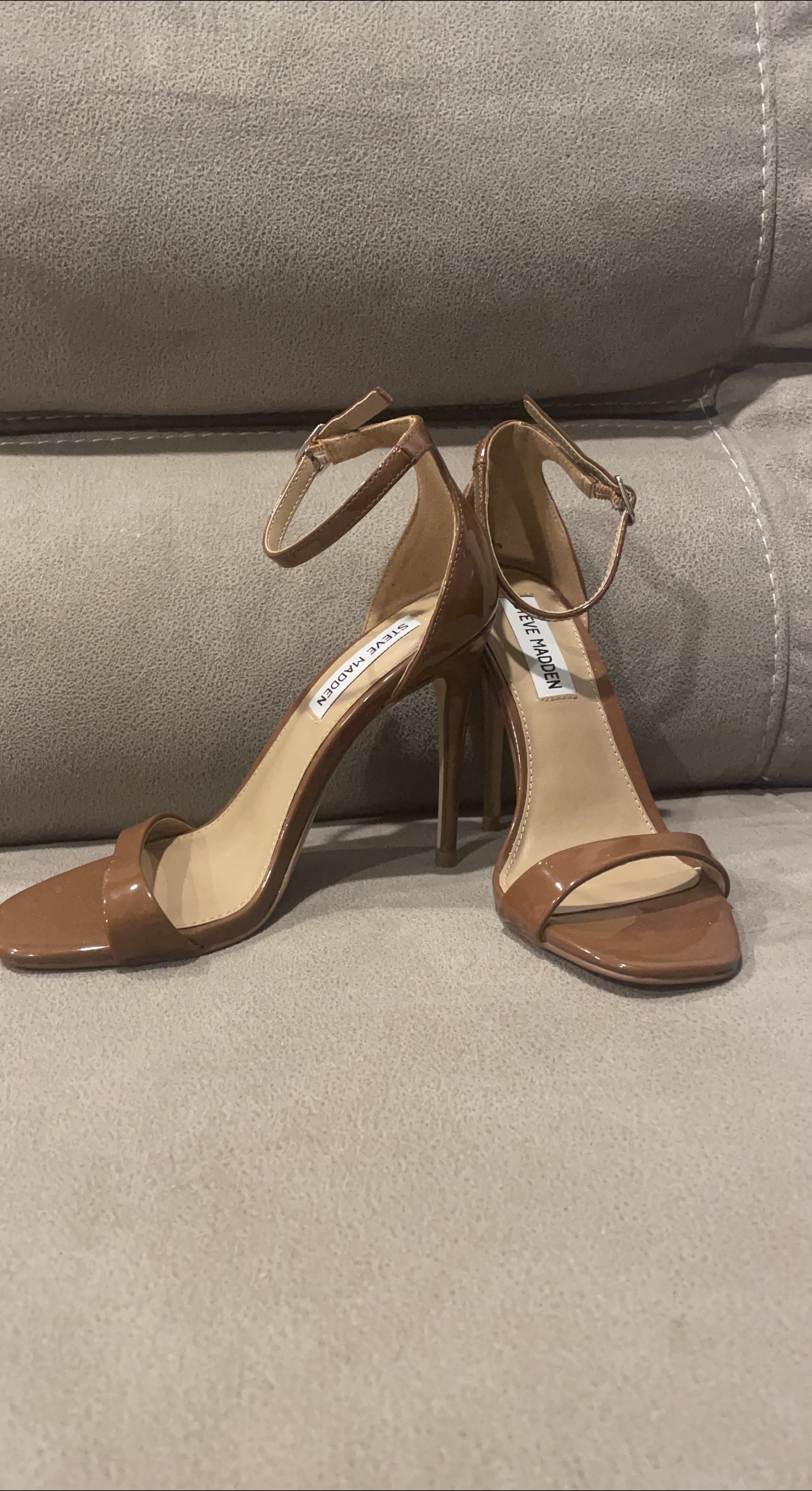 Steve Madden Brown Heels - Size 5.5M thumbnail
