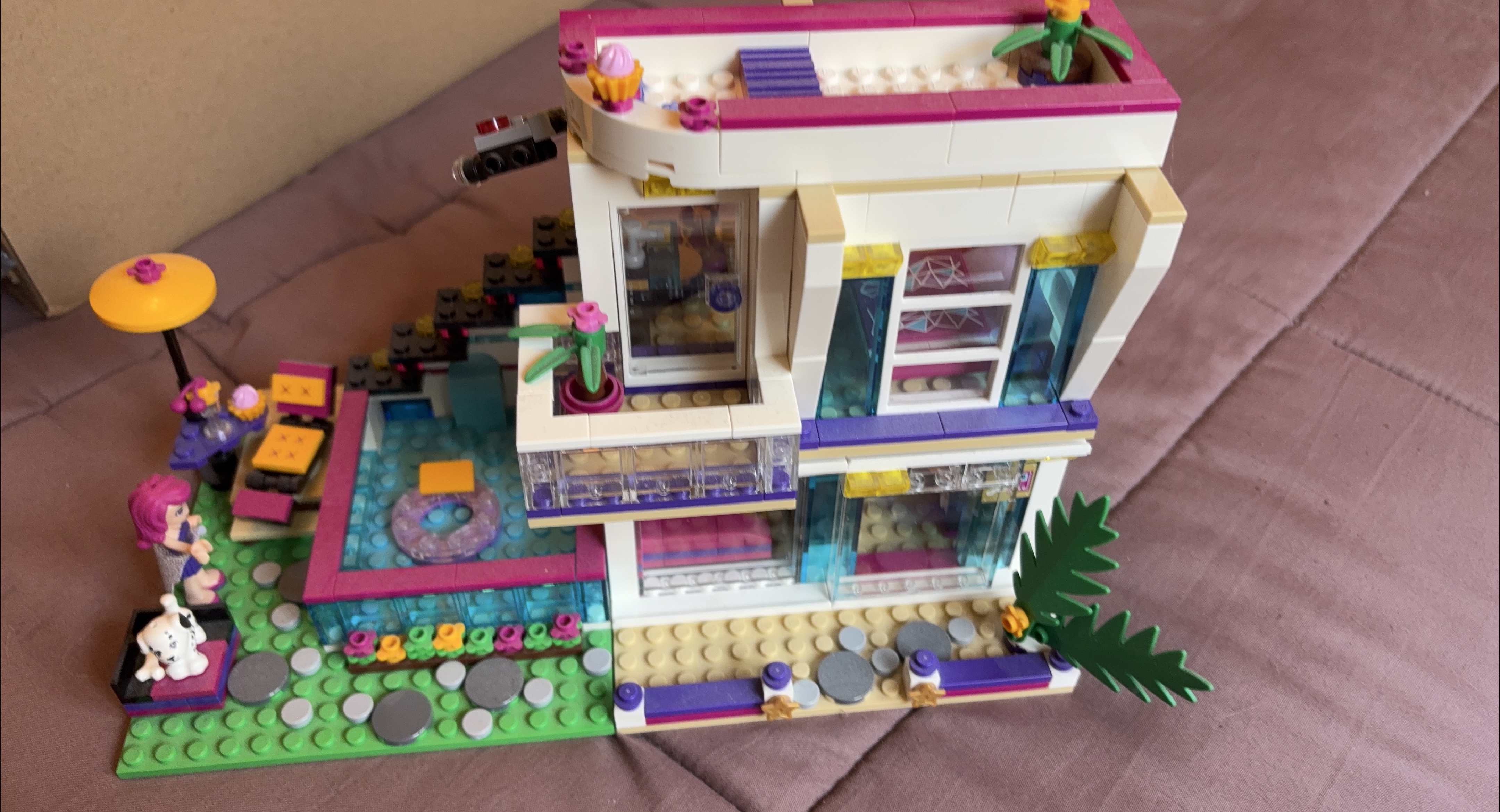 Lego Friends House thumbnail