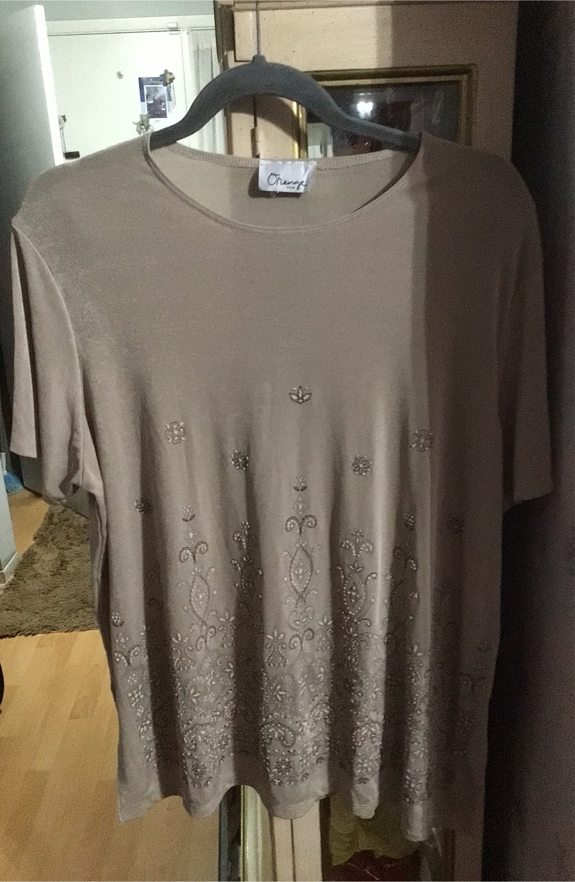 Woman top dark beige size 3X thumbnail