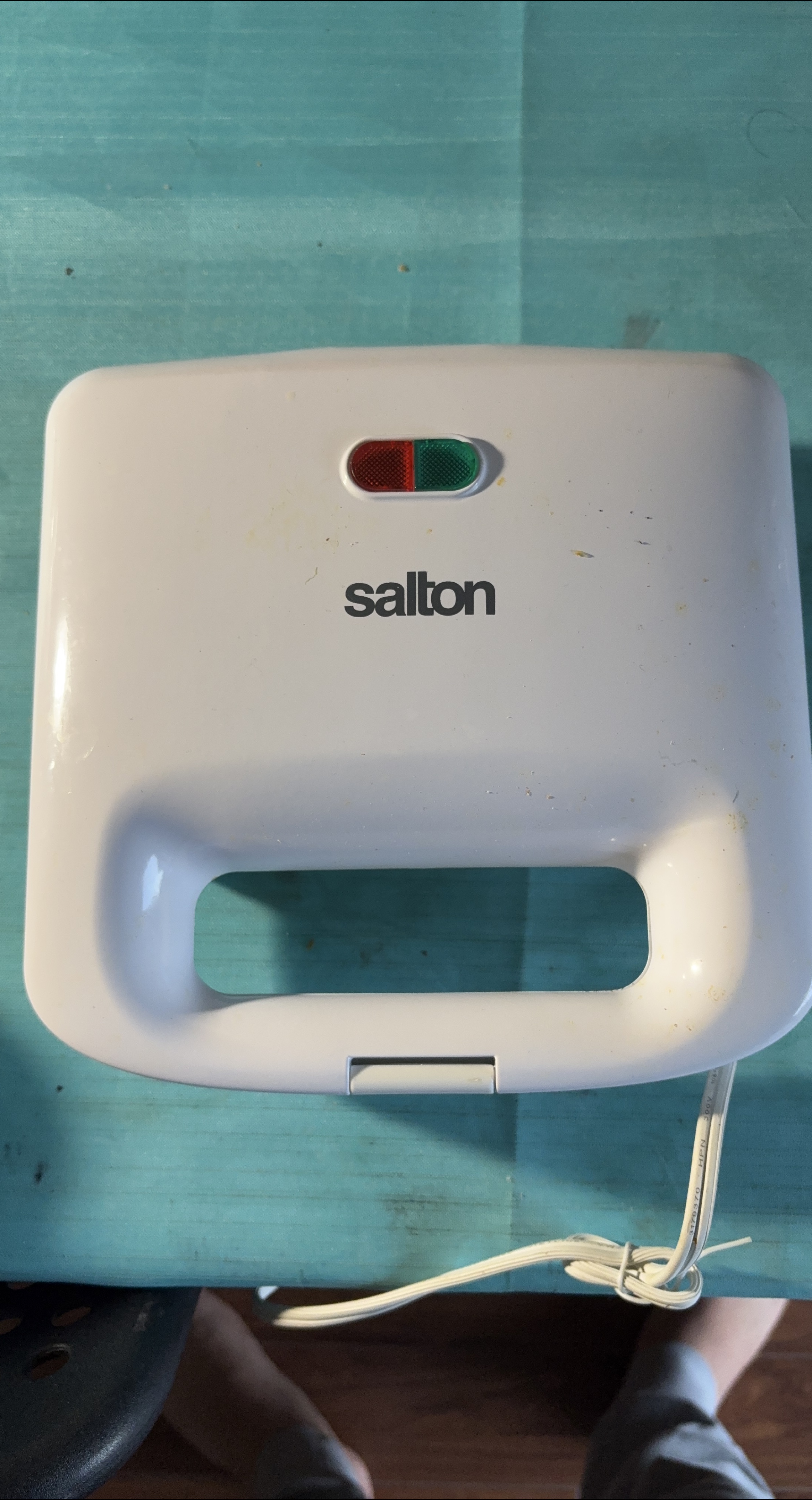 Salton Sandwich Maker thumbnail