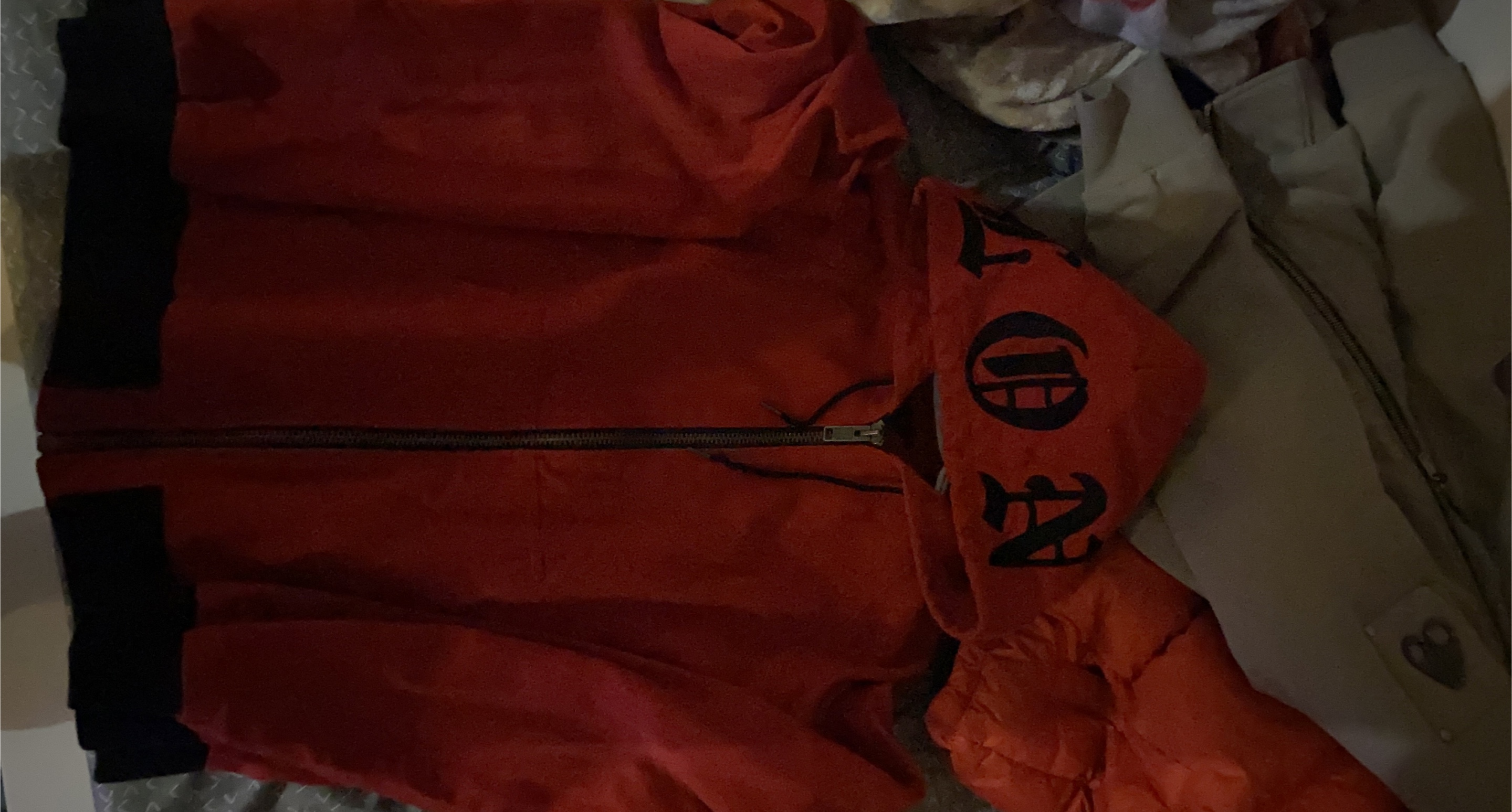 red Unknown Brand Hoodie thumbnail