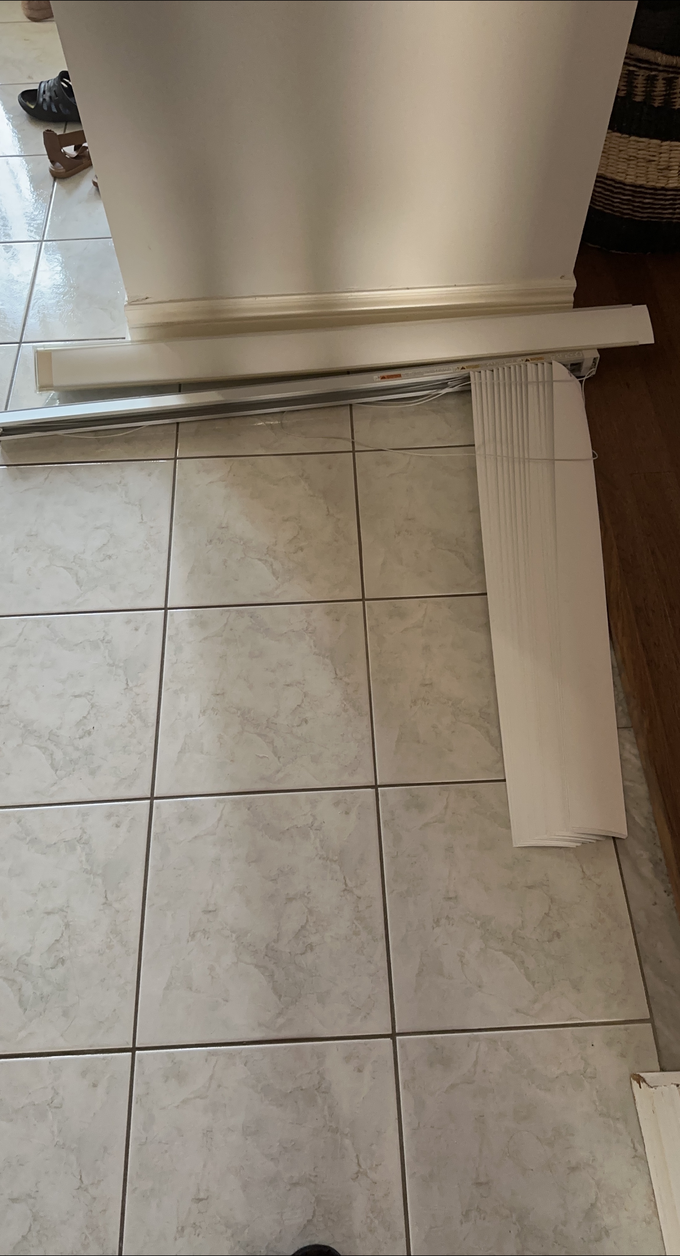 White Vertical Blinds thumbnail