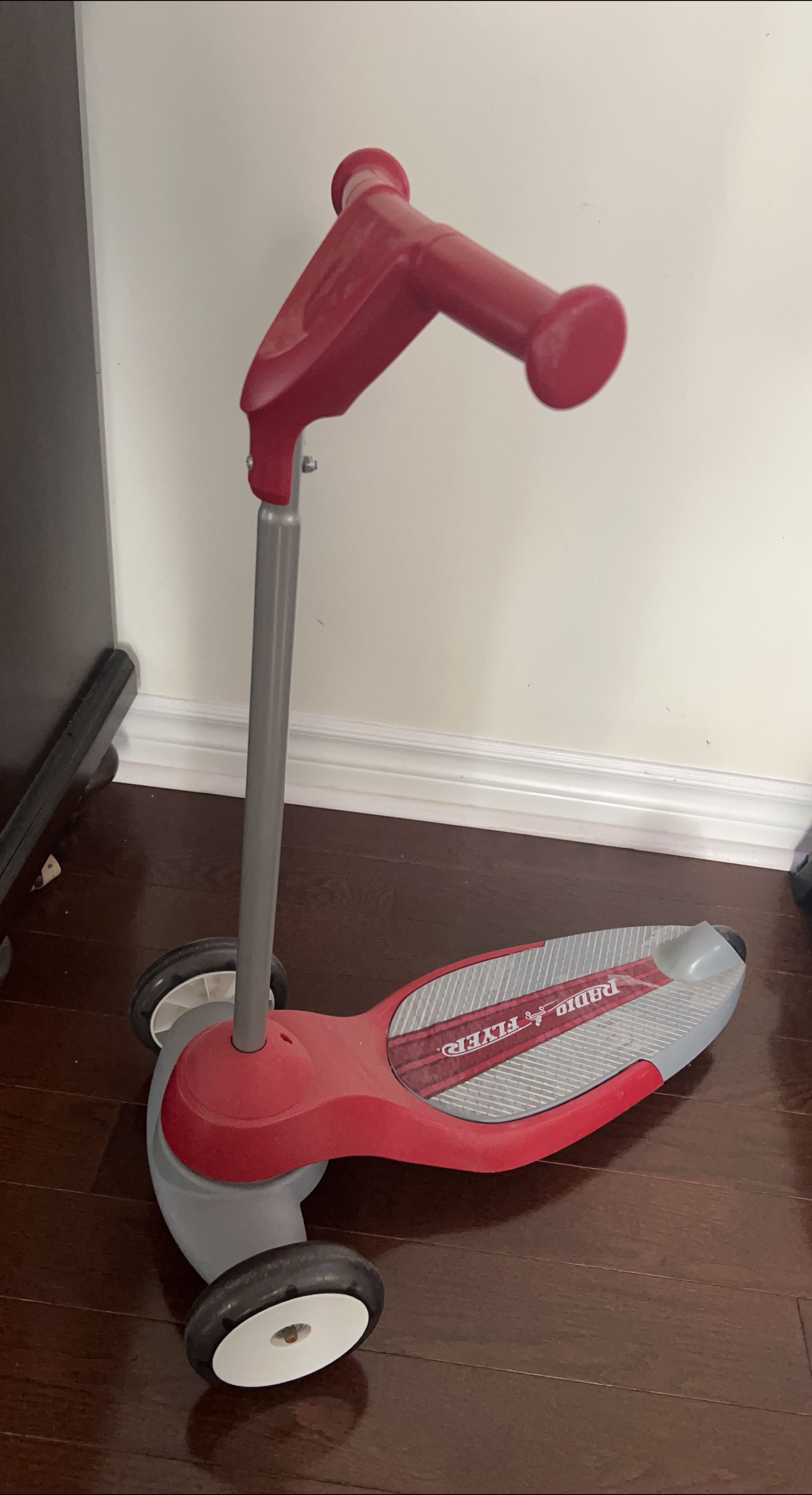 Radio Flyer Lean 'N Glide Scooter thumbnail