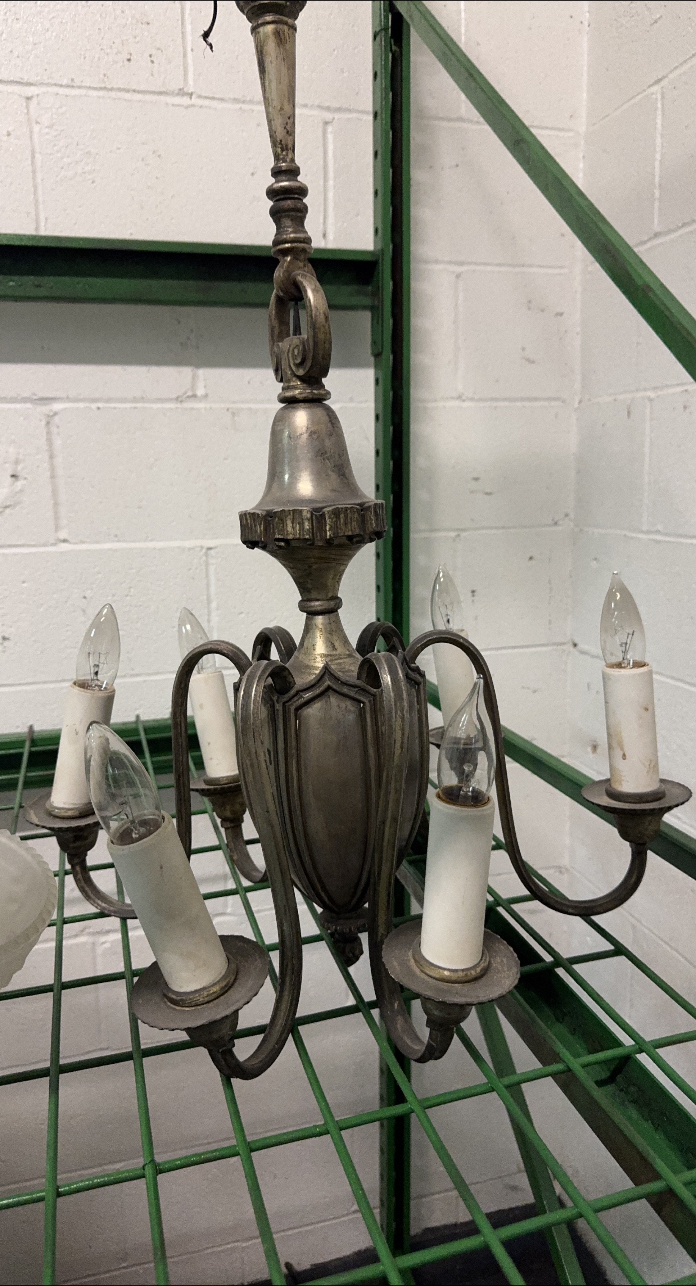 Vintage Style Chandelier thumbnail