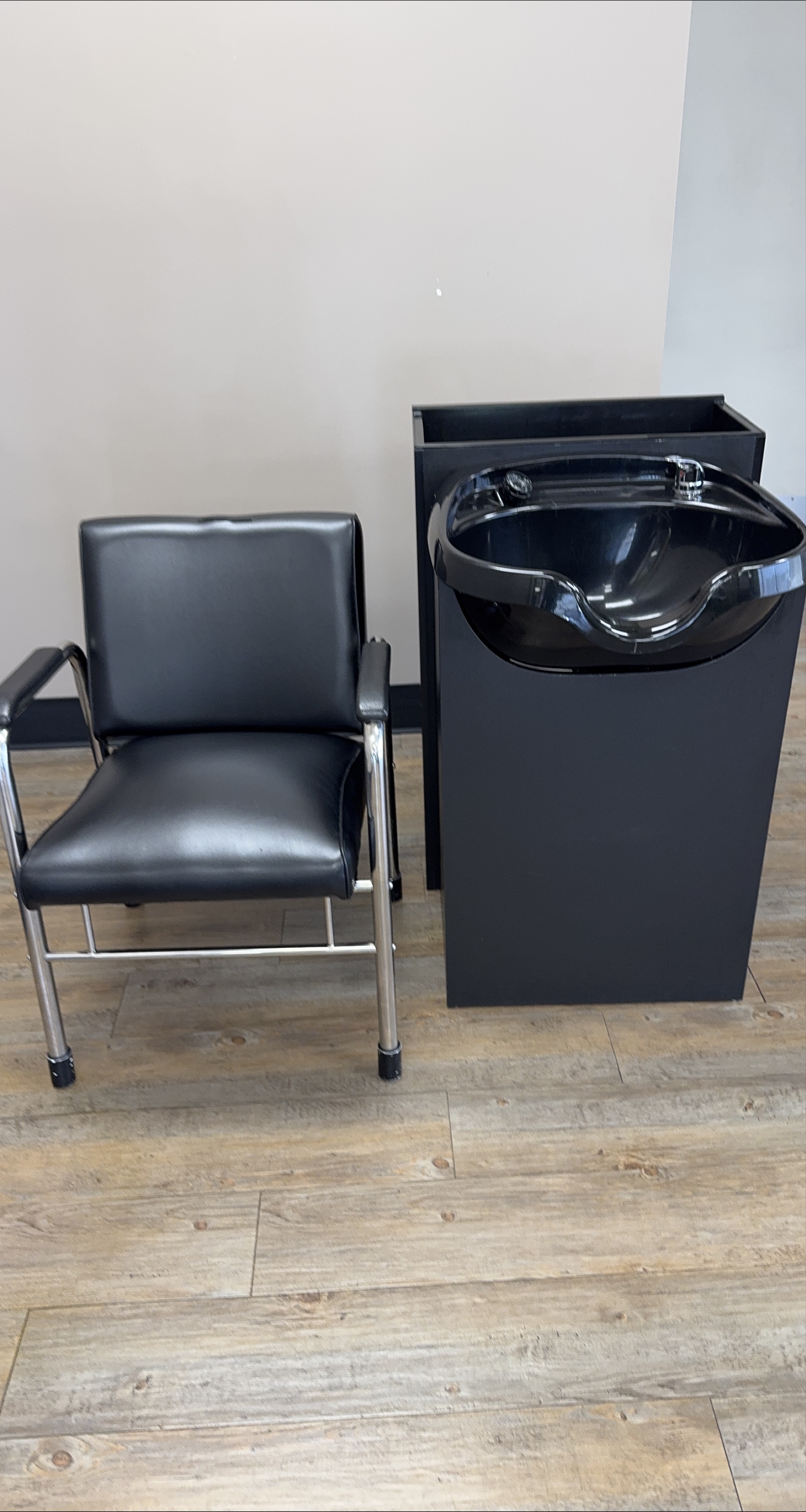 Salon Shampoo Bowl with Chair - Black