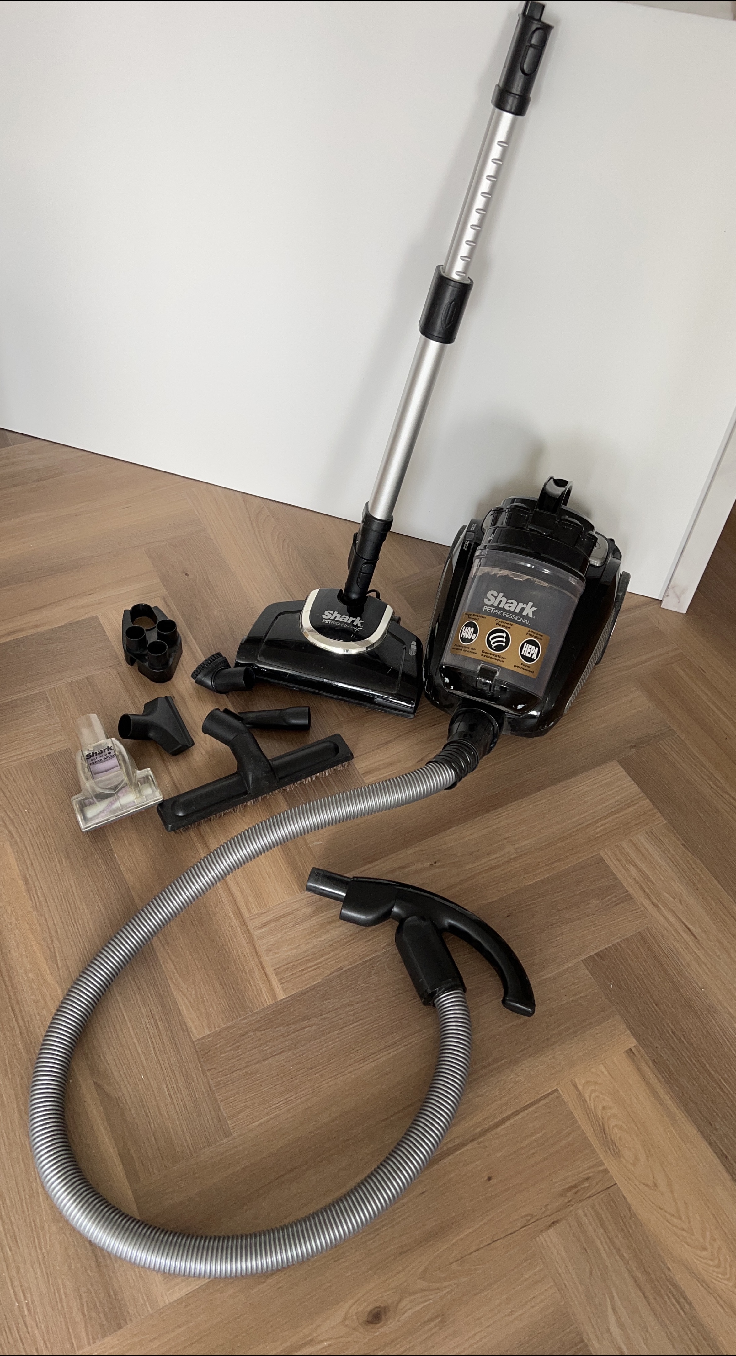 Shark Pet Pro Vacuum with Attachments thumbnail