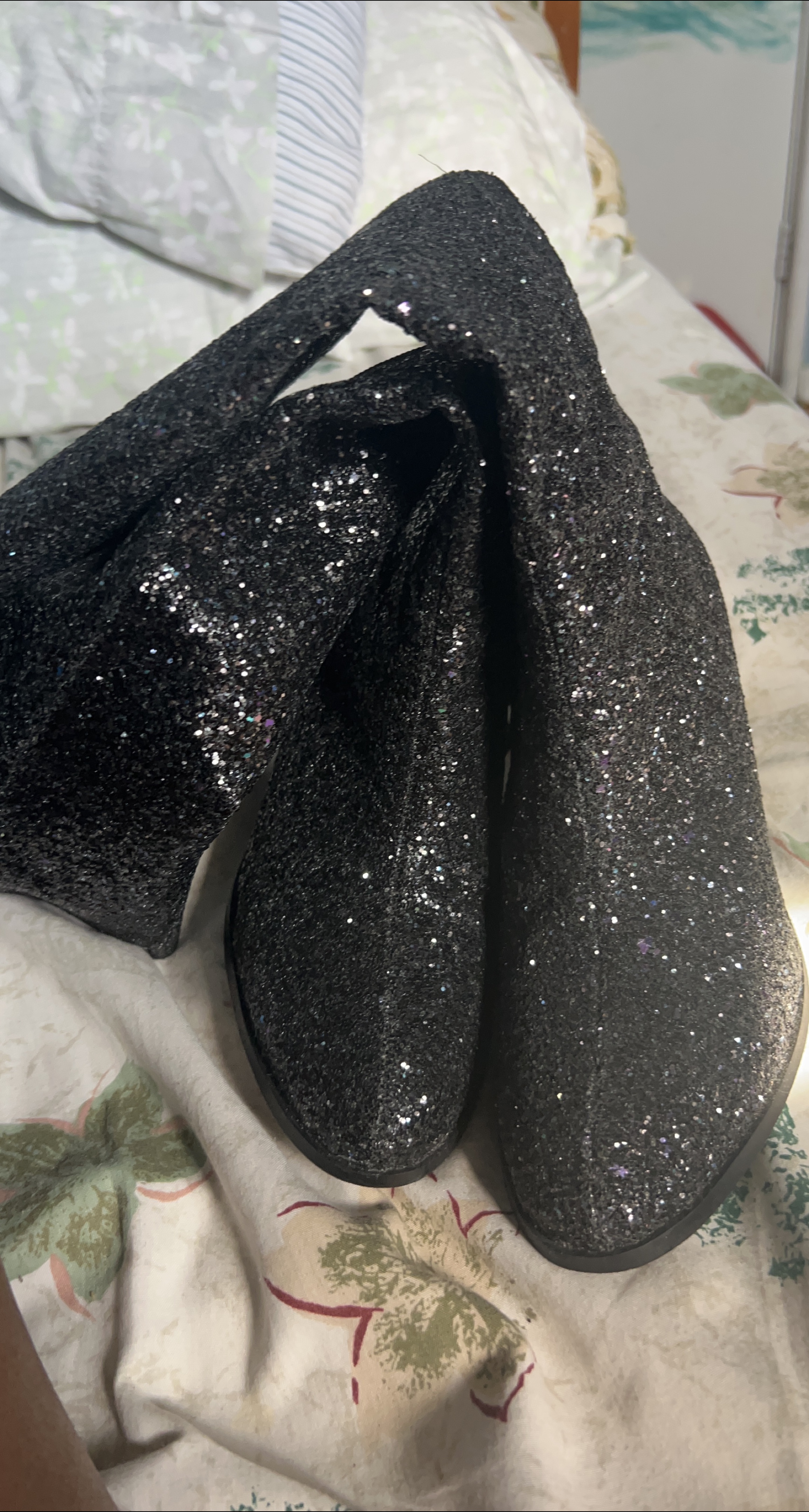 Black Glitter Boots🇨🇦 thumbnail