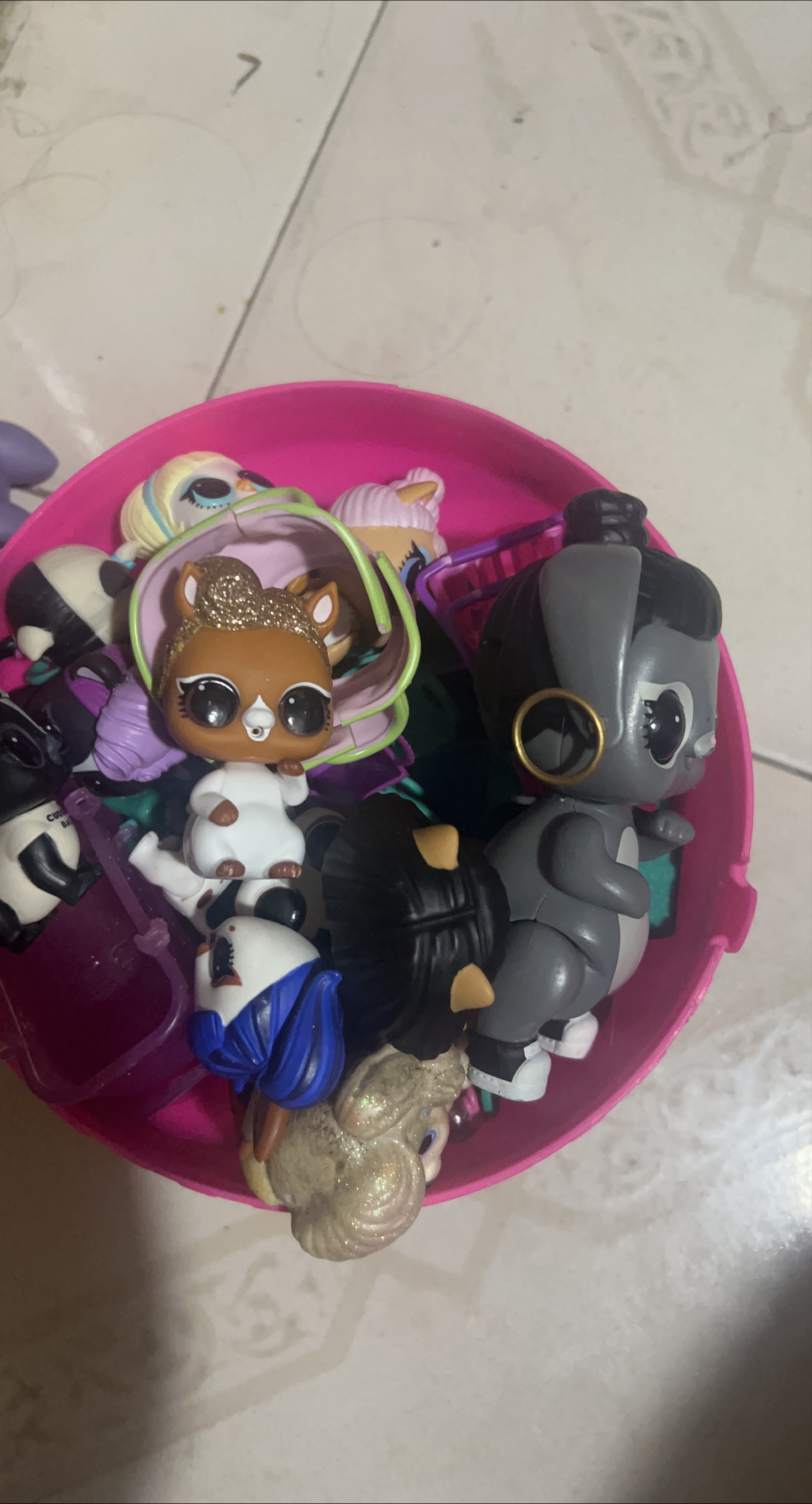 LOL Surprise! Dolls and Accessories Lot thumbnail