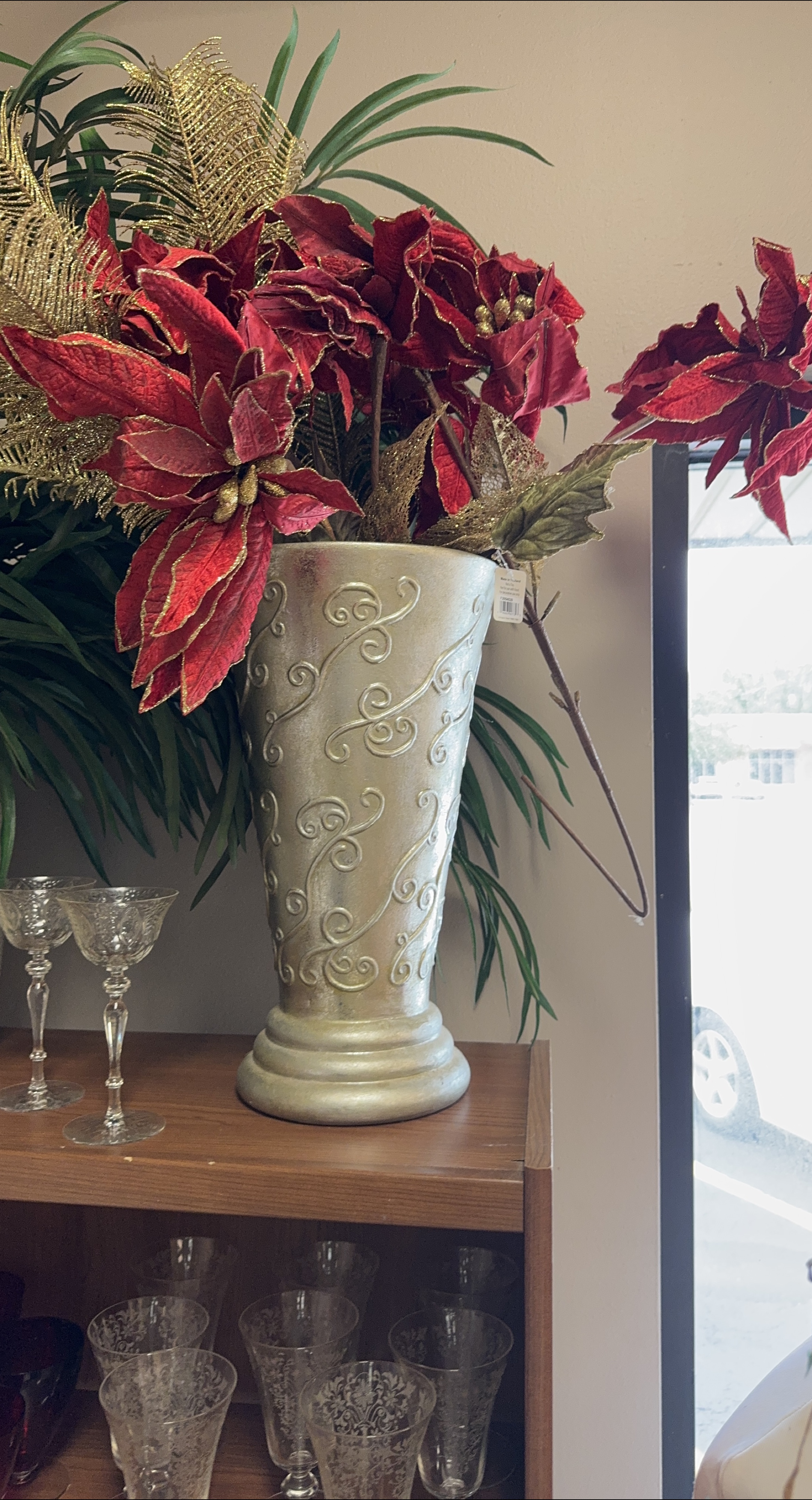 Decorative Vase with Floral Arrangement thumbnail