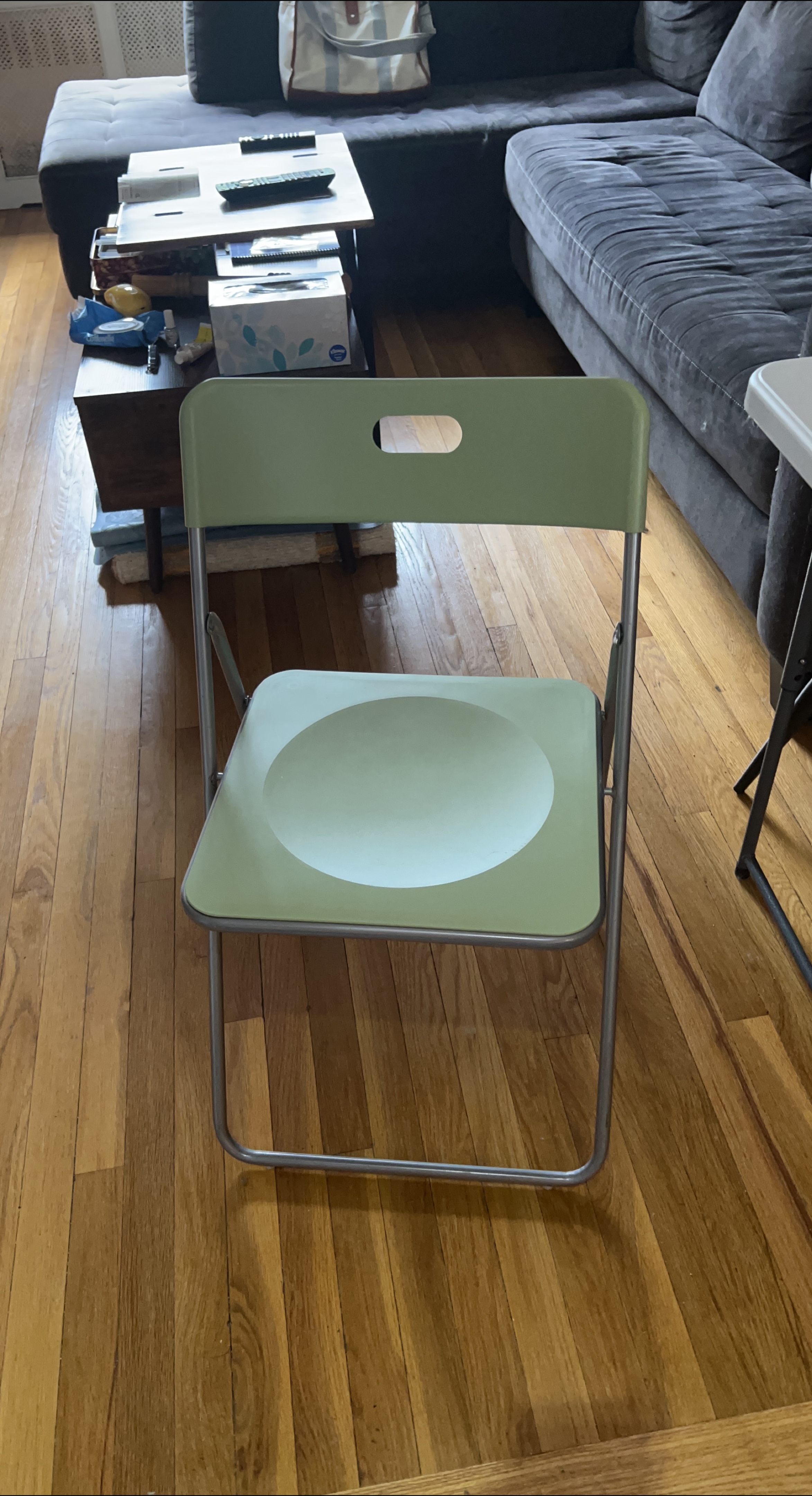🥕 Day 4 - Folding Chair - Light Green thumbnail