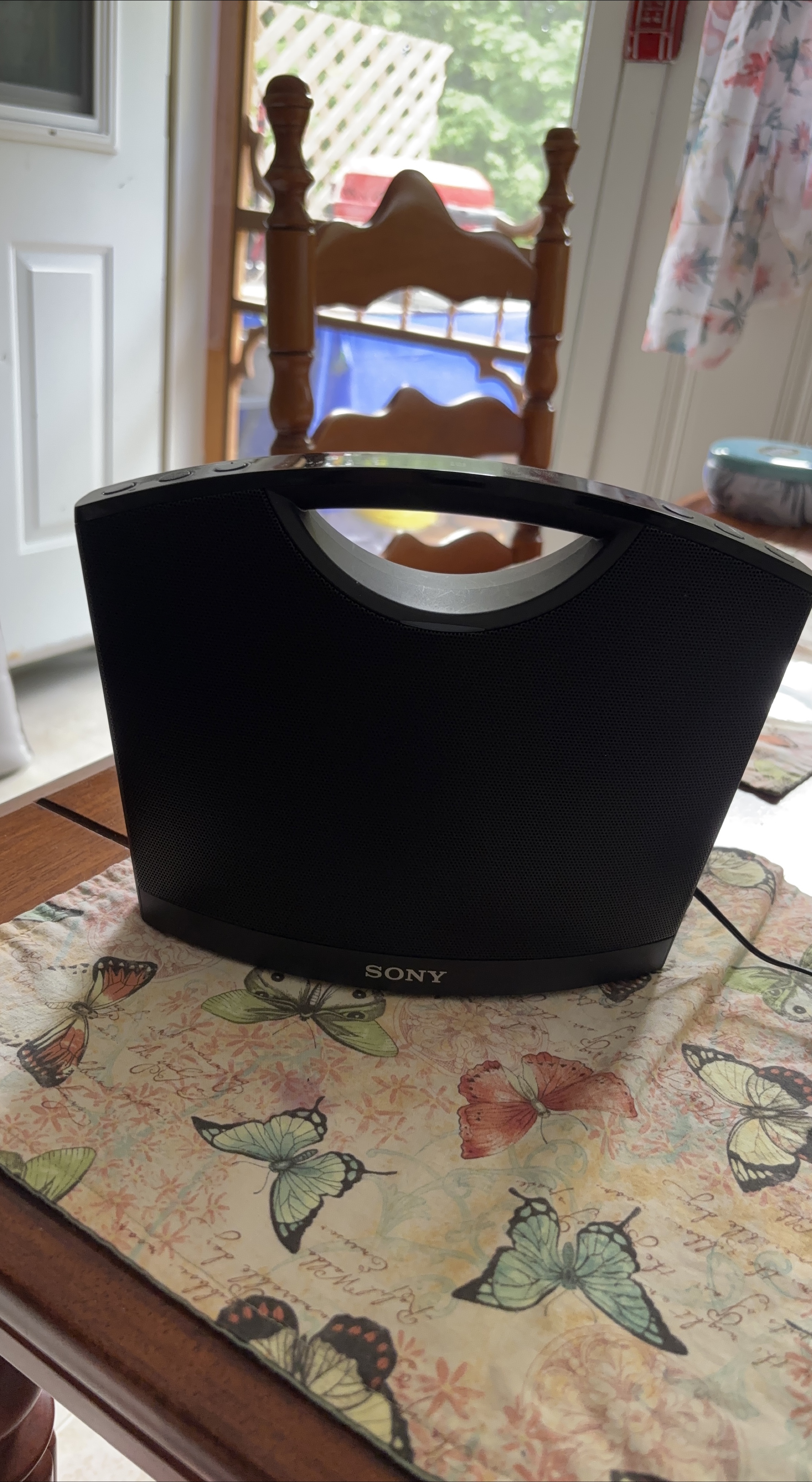 Sony Portable Wireless Speaker thumbnail