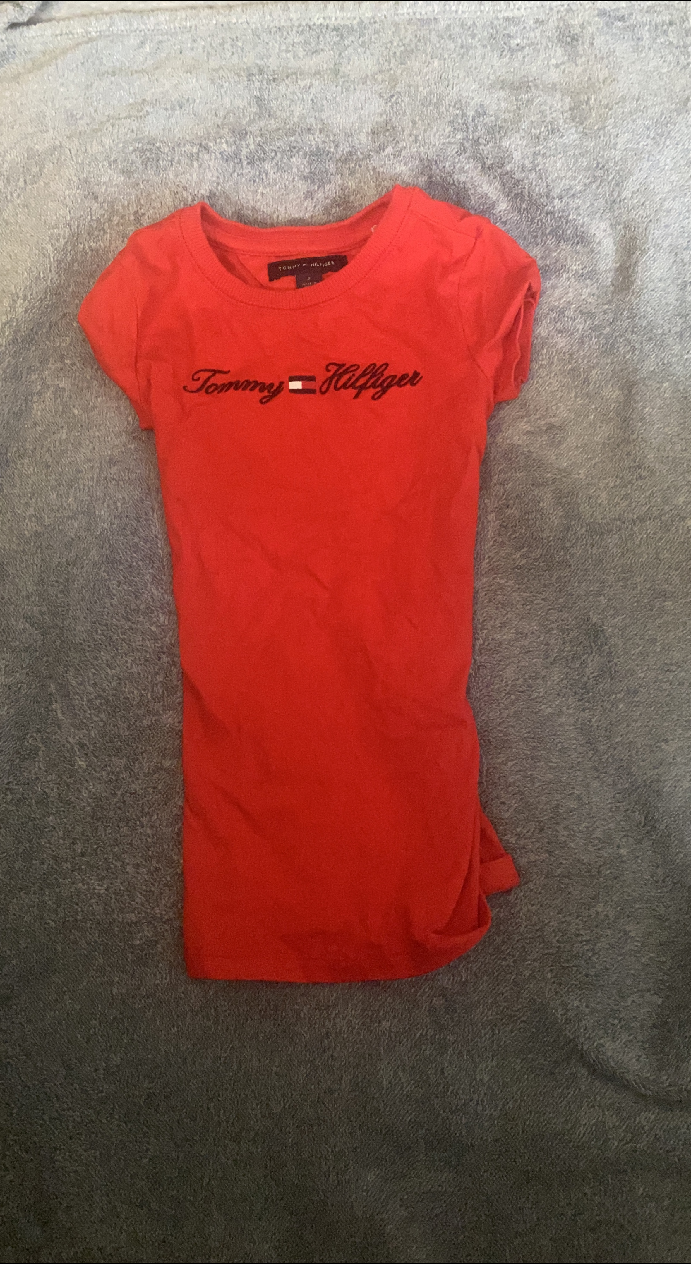 Tommy Hilfiger Red T-Shirt Size 2 thumbnail