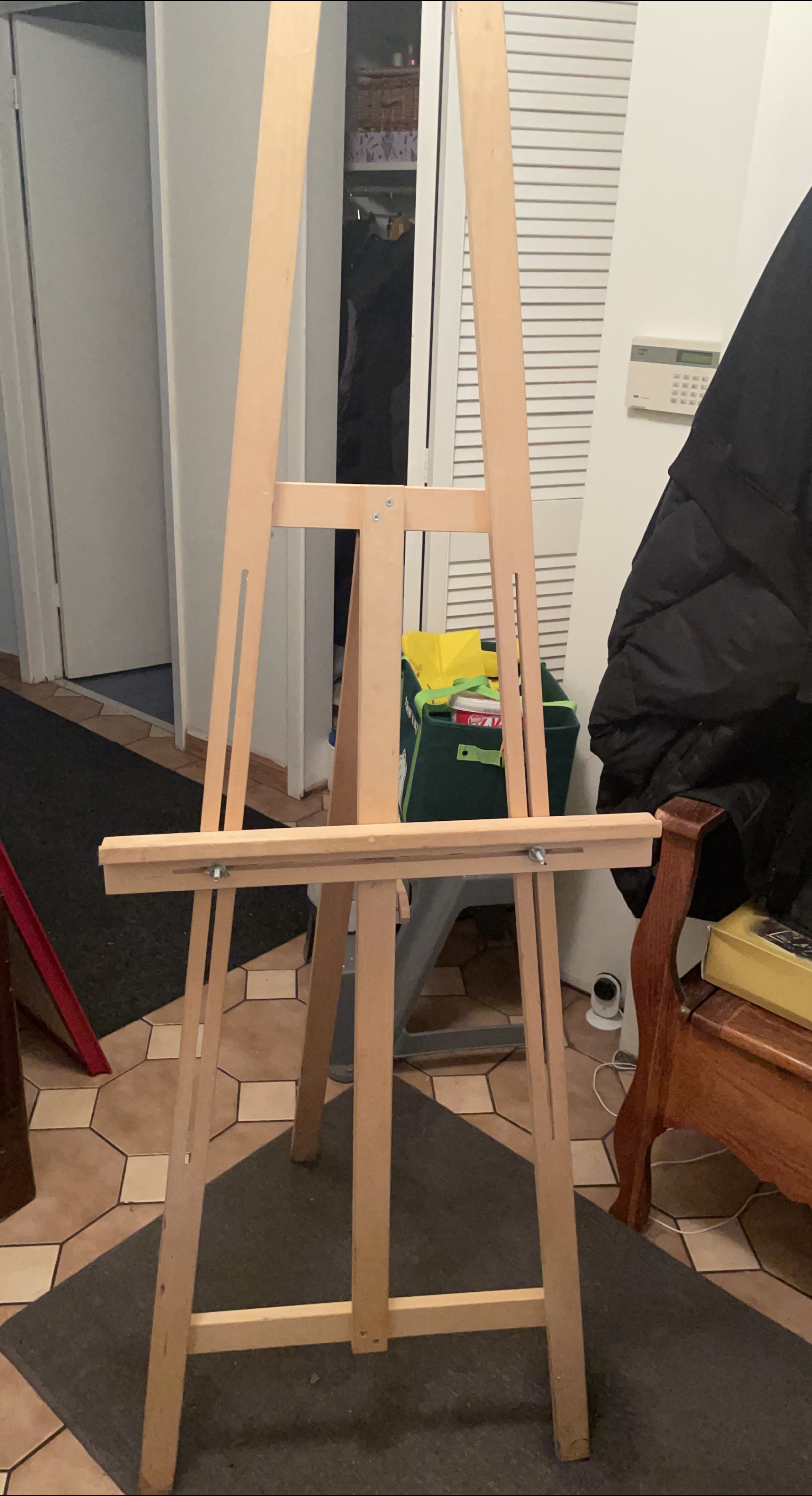 Wooden Easel for Painting thumbnail