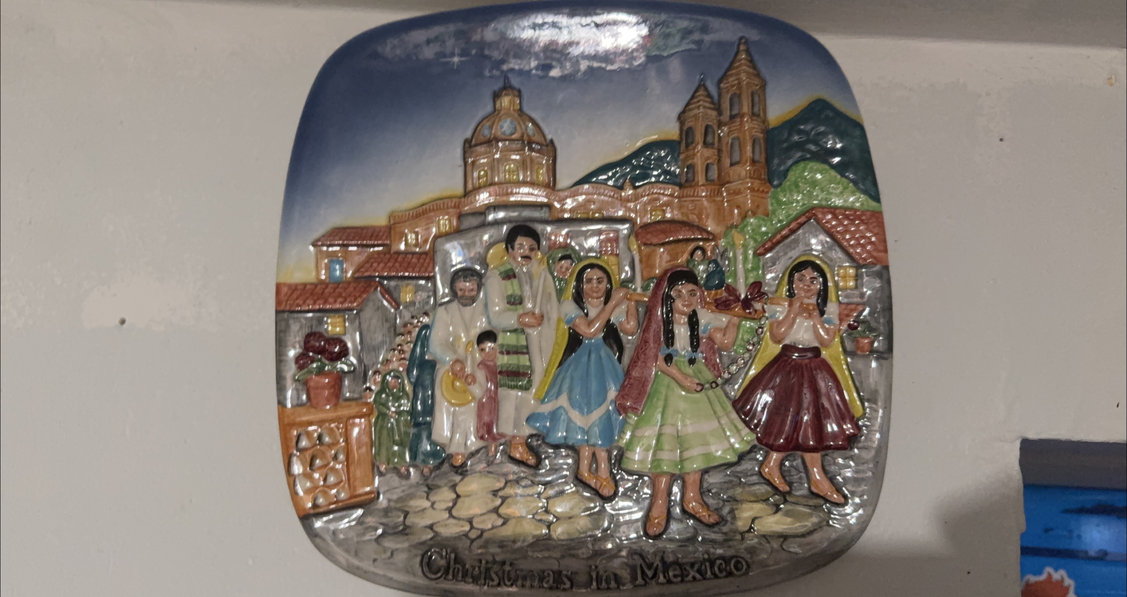 Christmas in Mexico Decorative Plate thumbnail