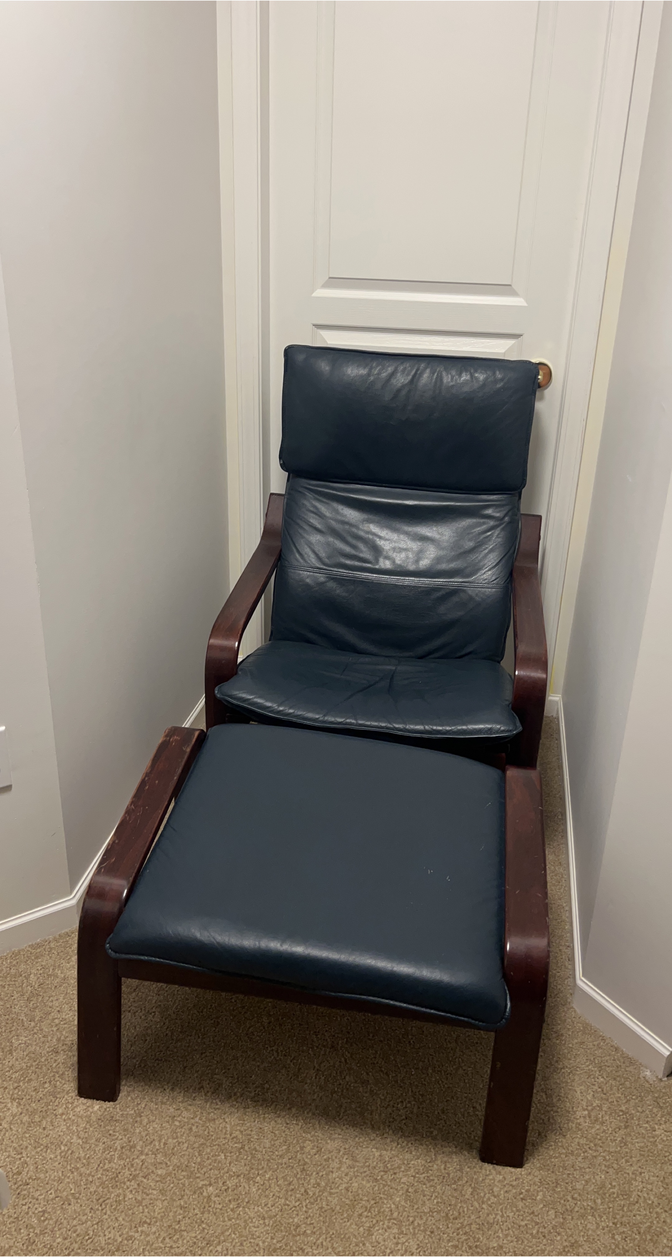 Leather Chair with Ottoman thumbnail
