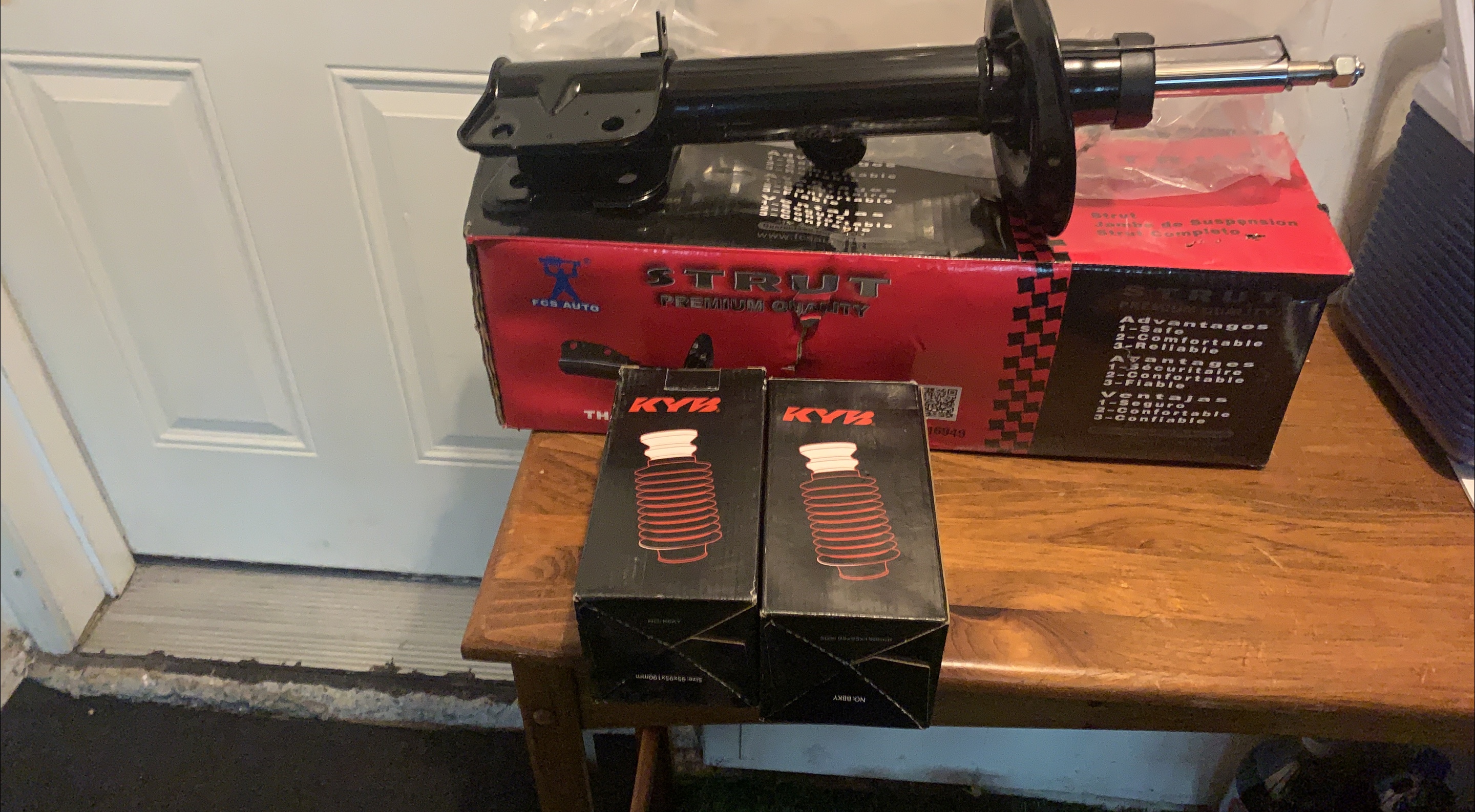 FCS Auto Strut & KYB Bellows thumbnail
