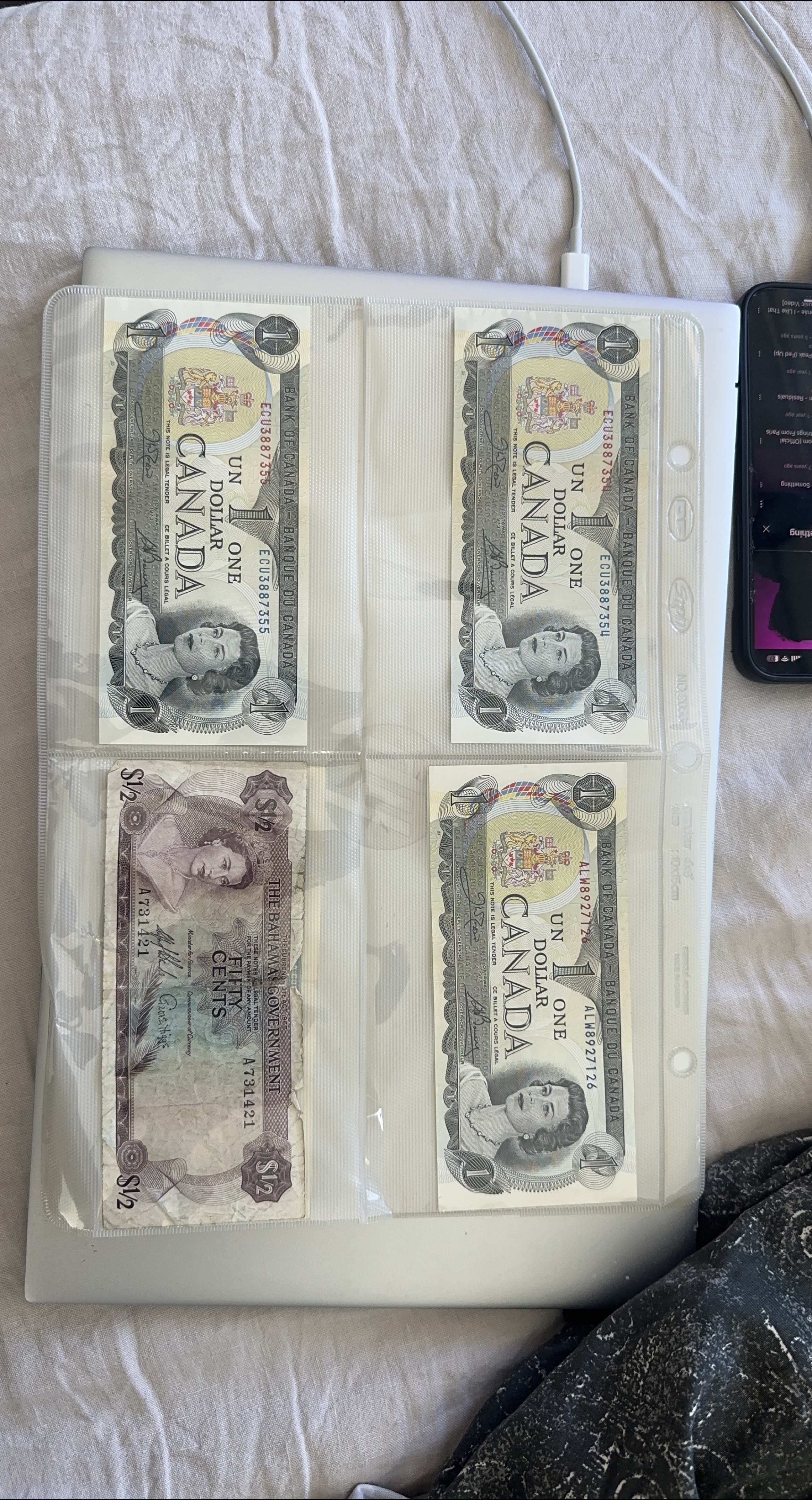 Canadian One Dollar & Bahamas Fifty Cents Banknotes thumbnail