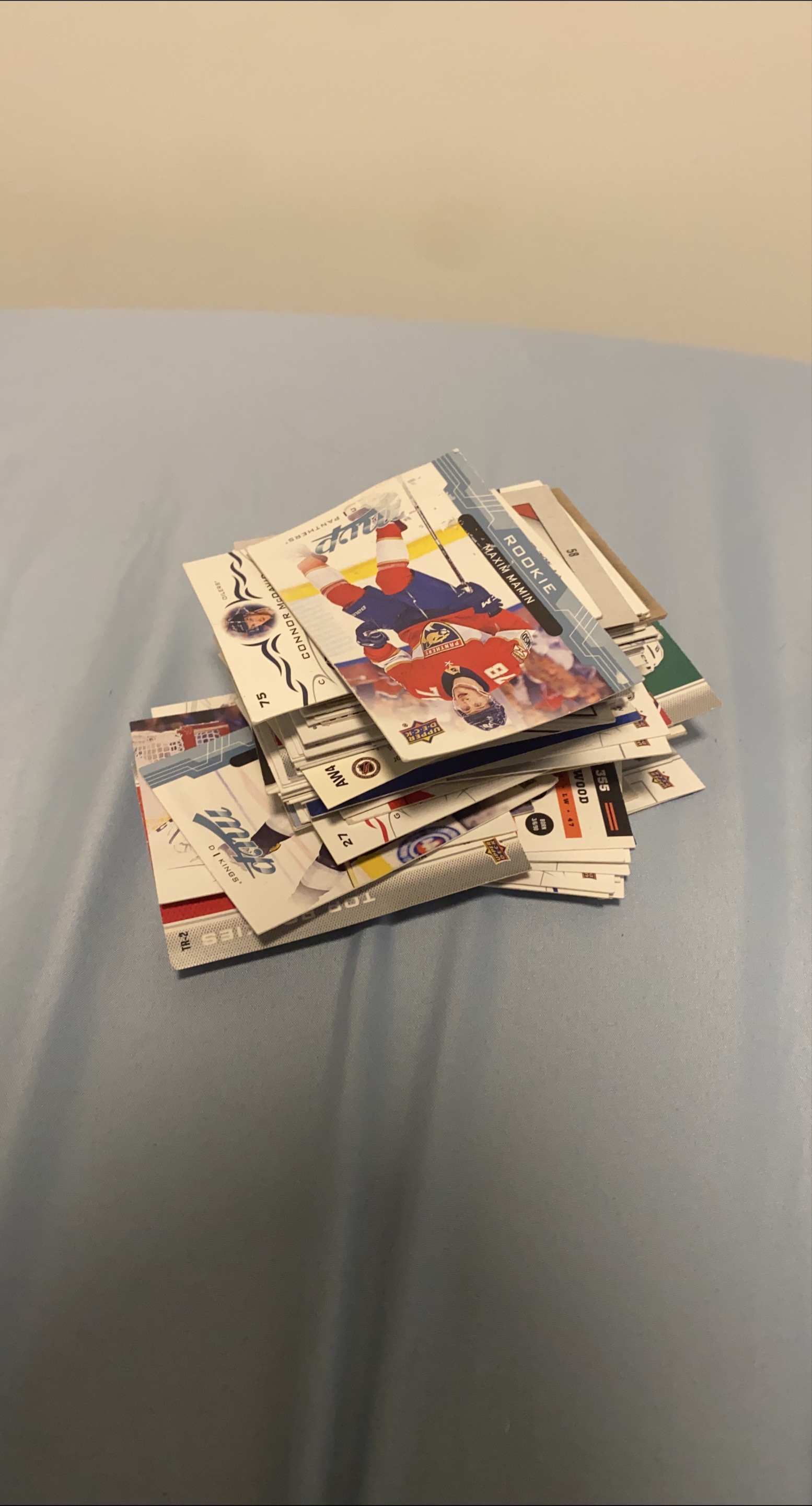 Hockey Cards - Upper Deck & MVP thumbnail