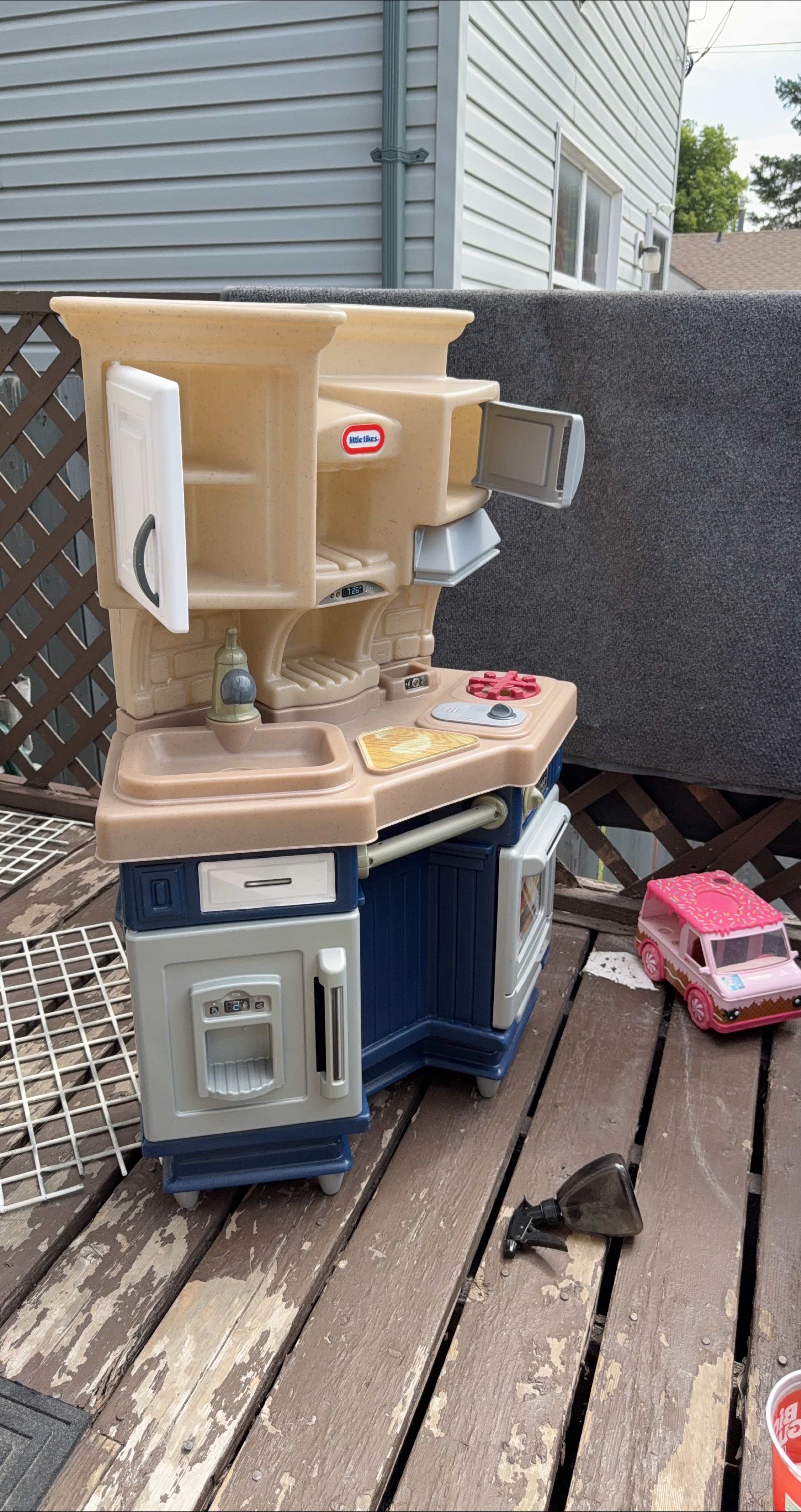 Little Tikes Kitchen Playset thumbnail