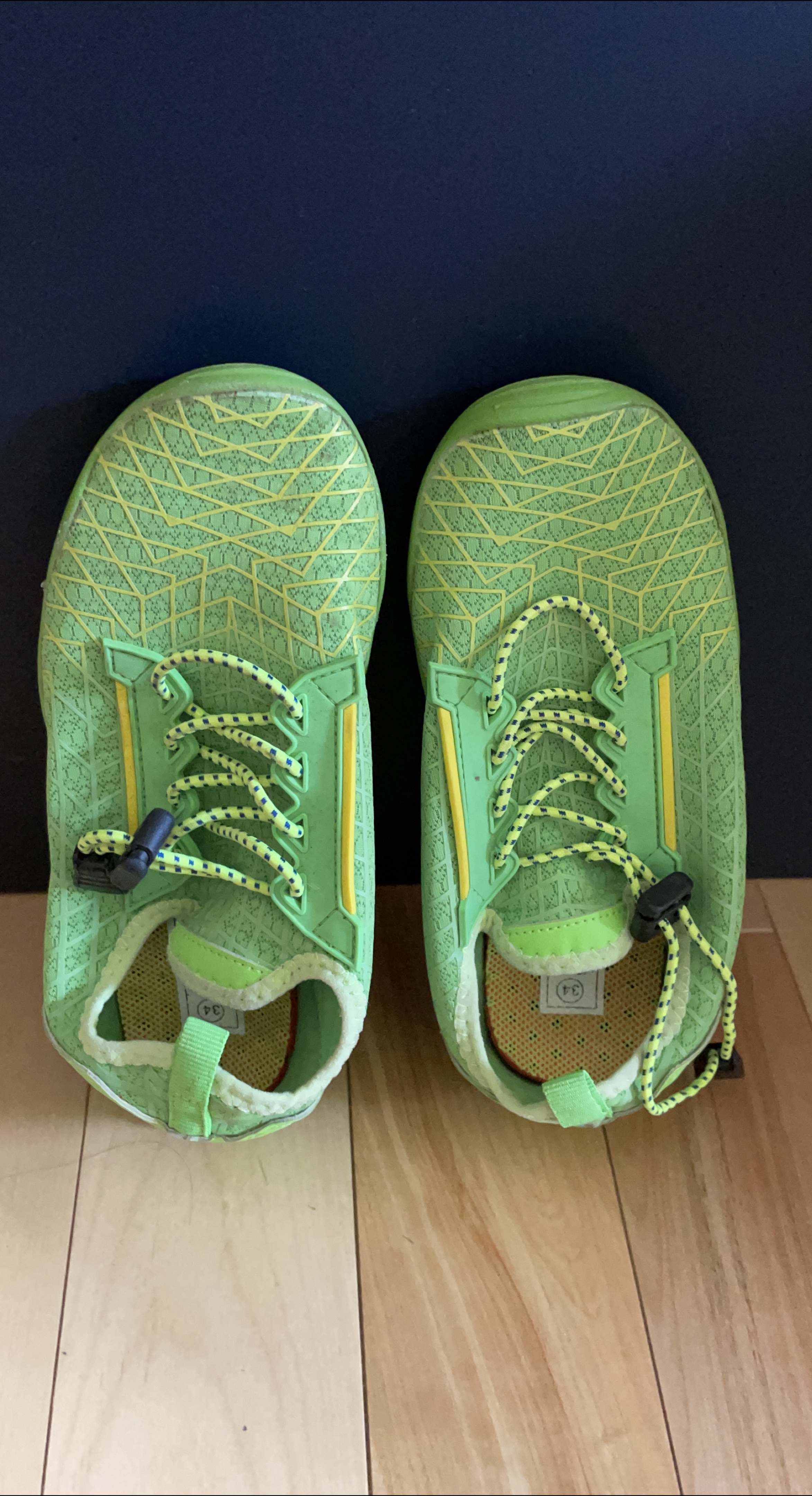 Green Water Shoes - Size 34 thumbnail