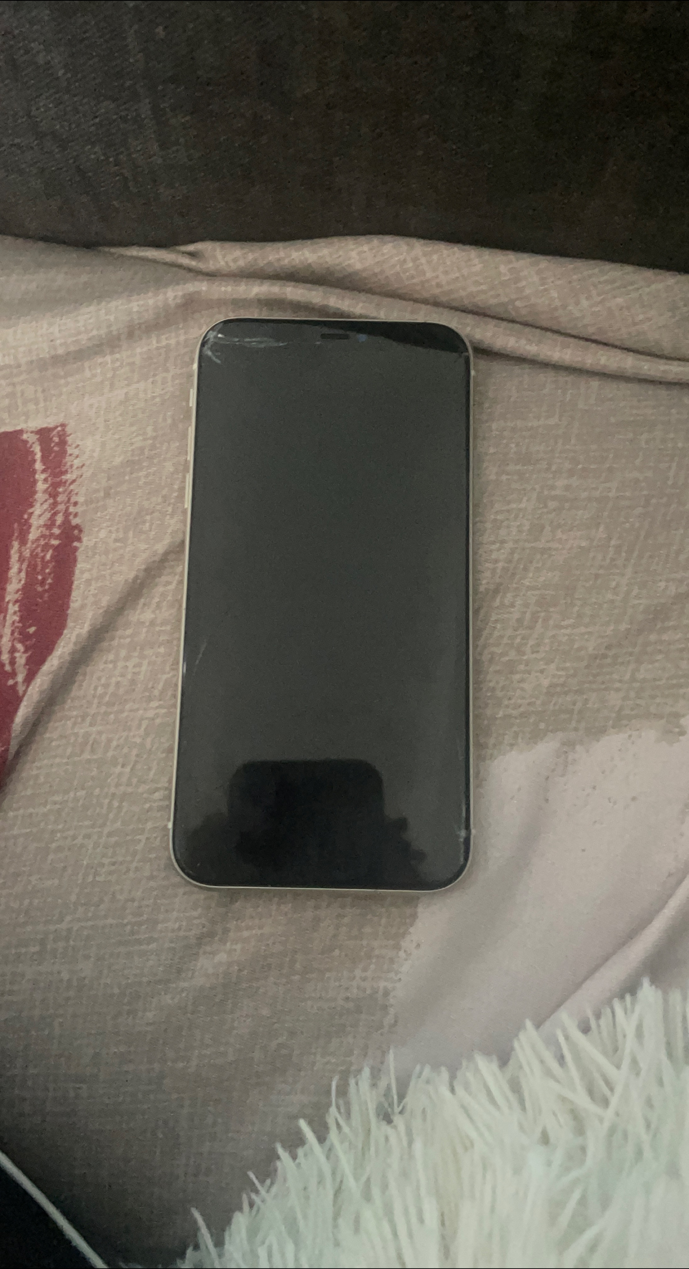 Used iPhone with screen damage thumbnail