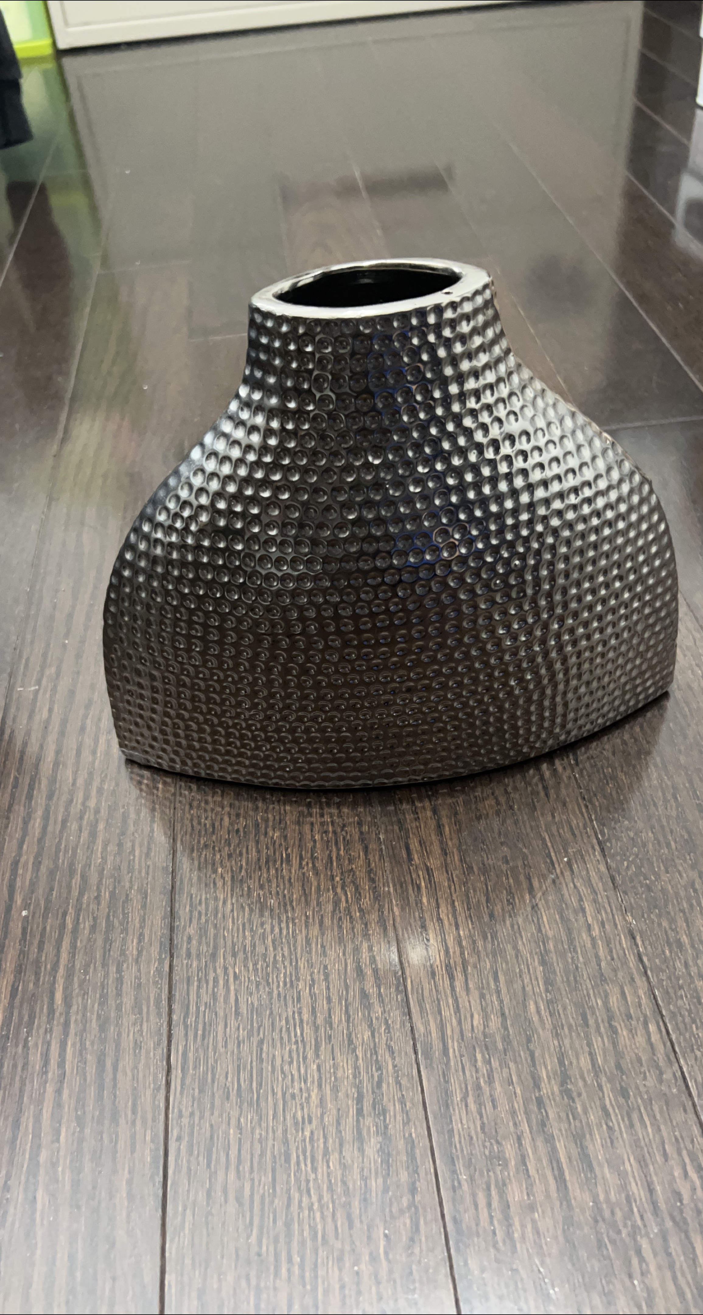 Decorative Silver Vase thumbnail