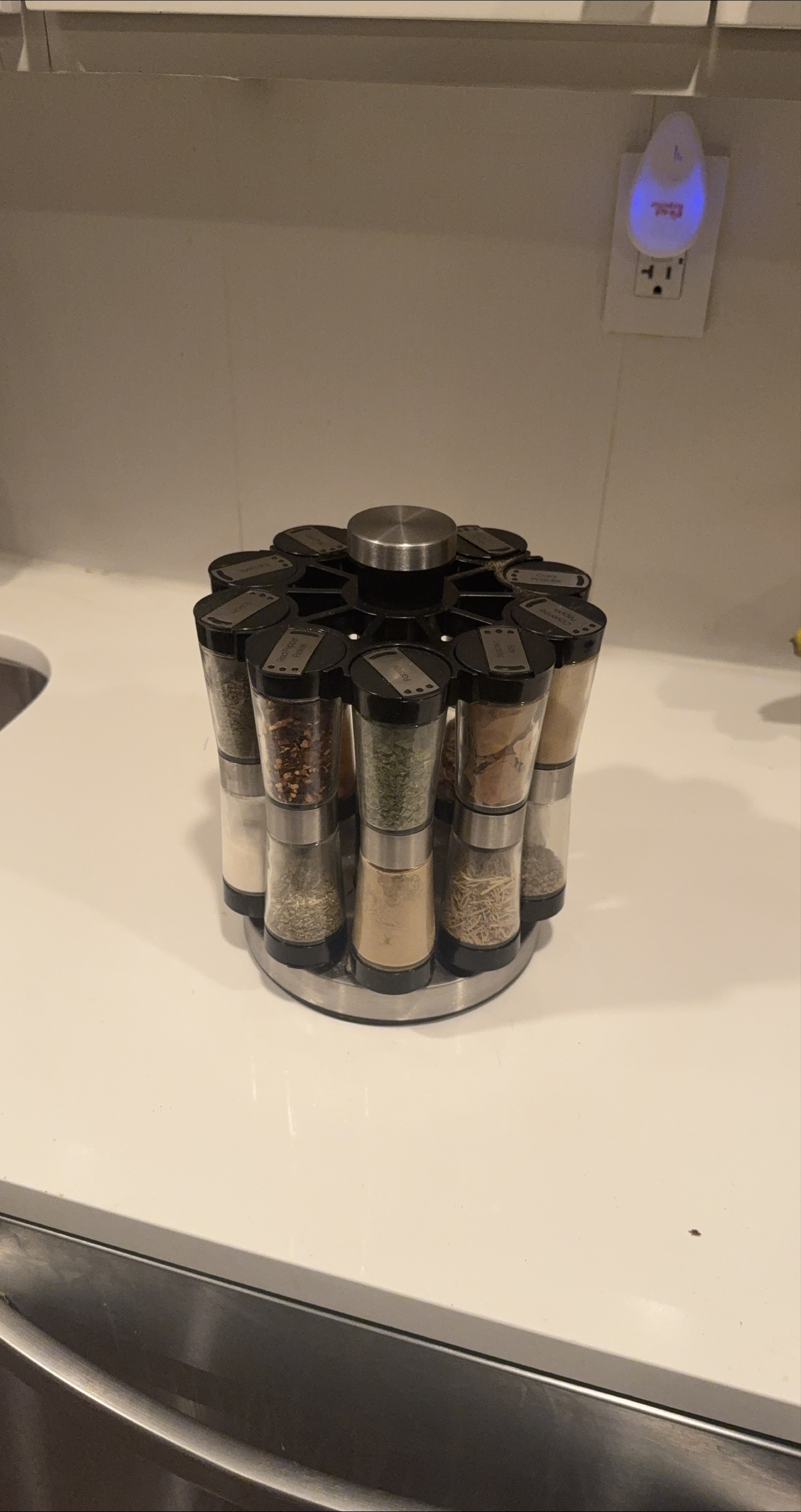 Rotating Spice Rack Organizer thumbnail