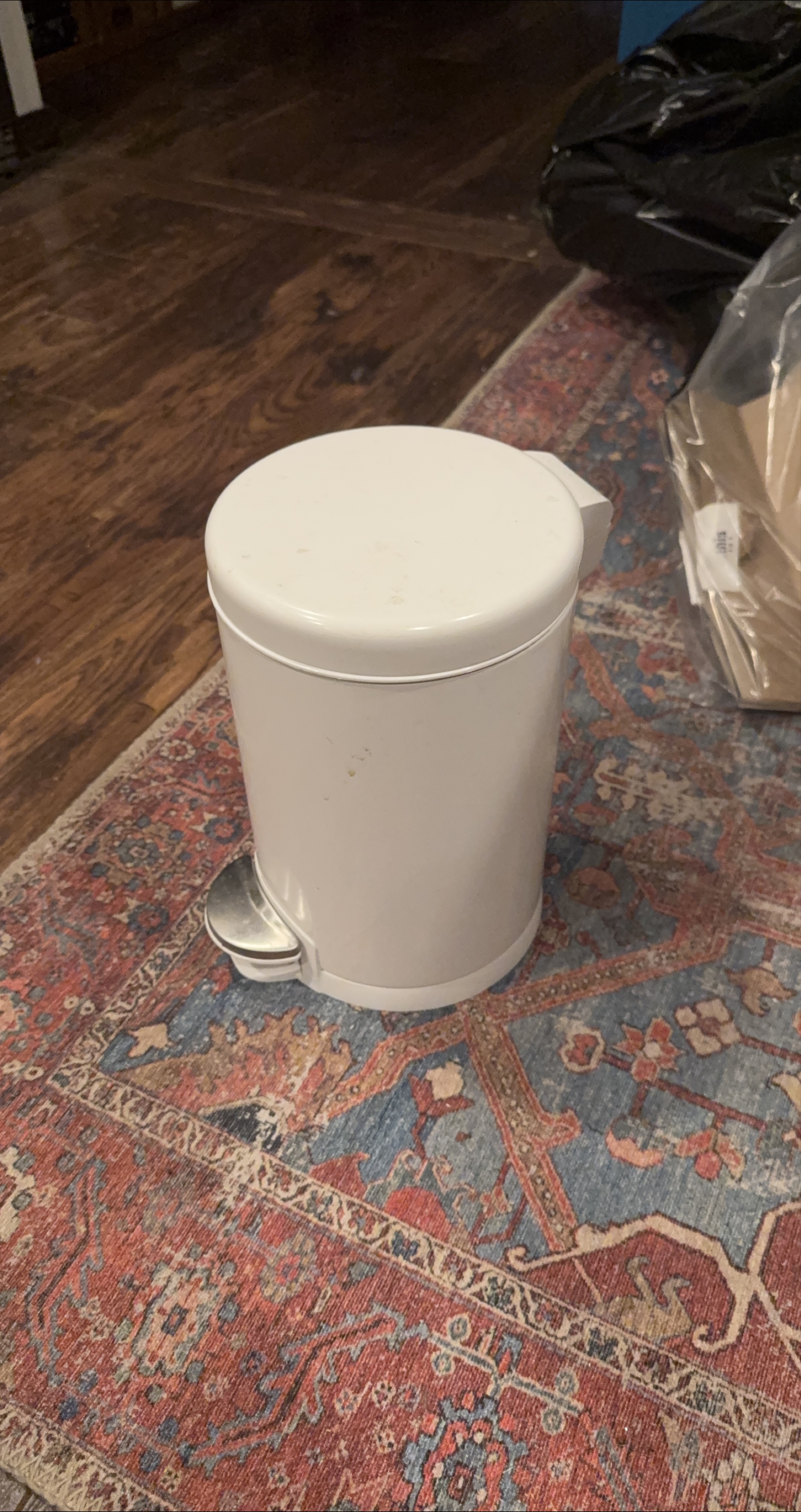 Simple Human White Step-On Trash Can thumbnail