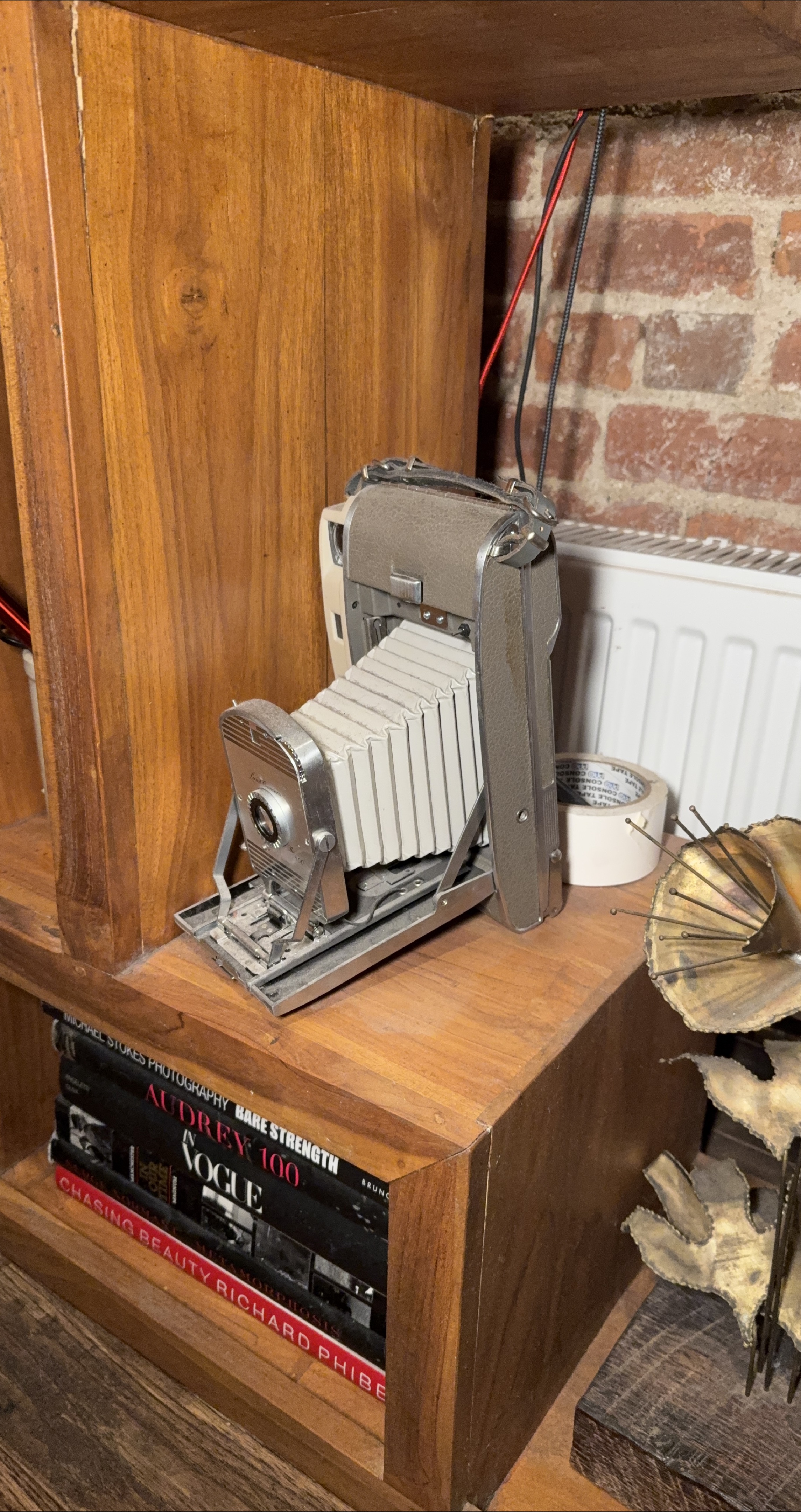 Vintage Folding Camera thumbnail