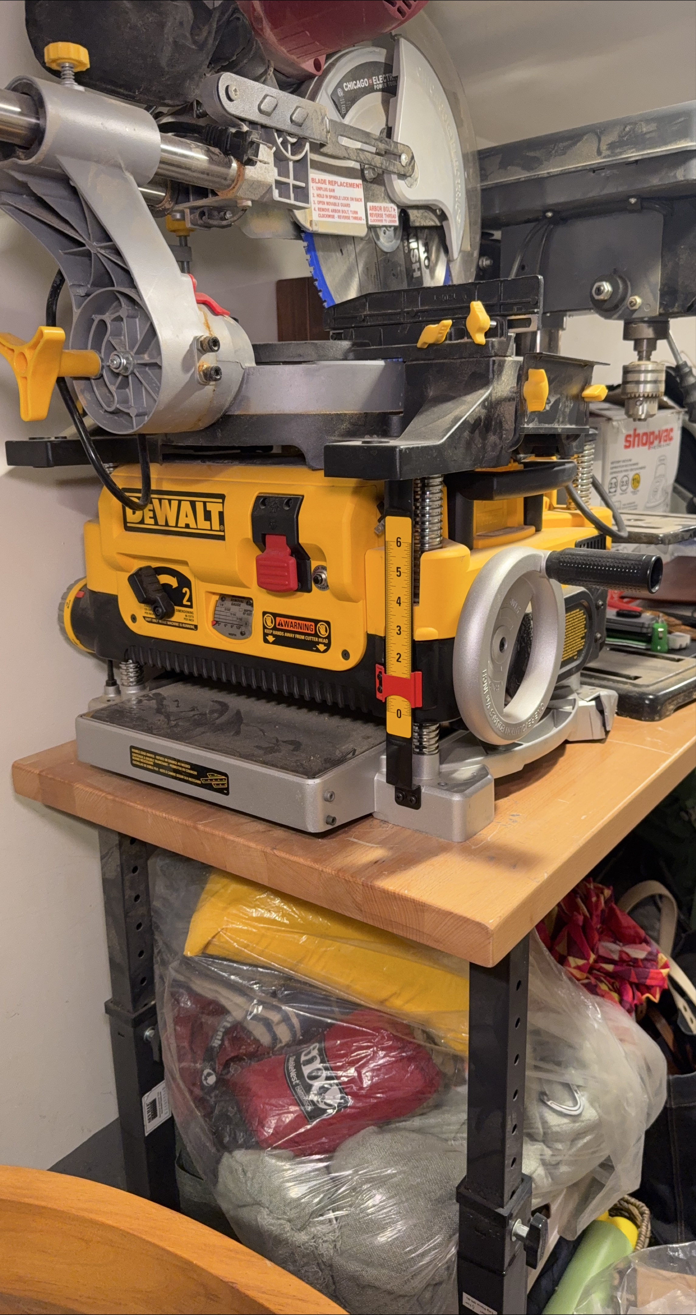 DeWalt Thickness Planer thumbnail