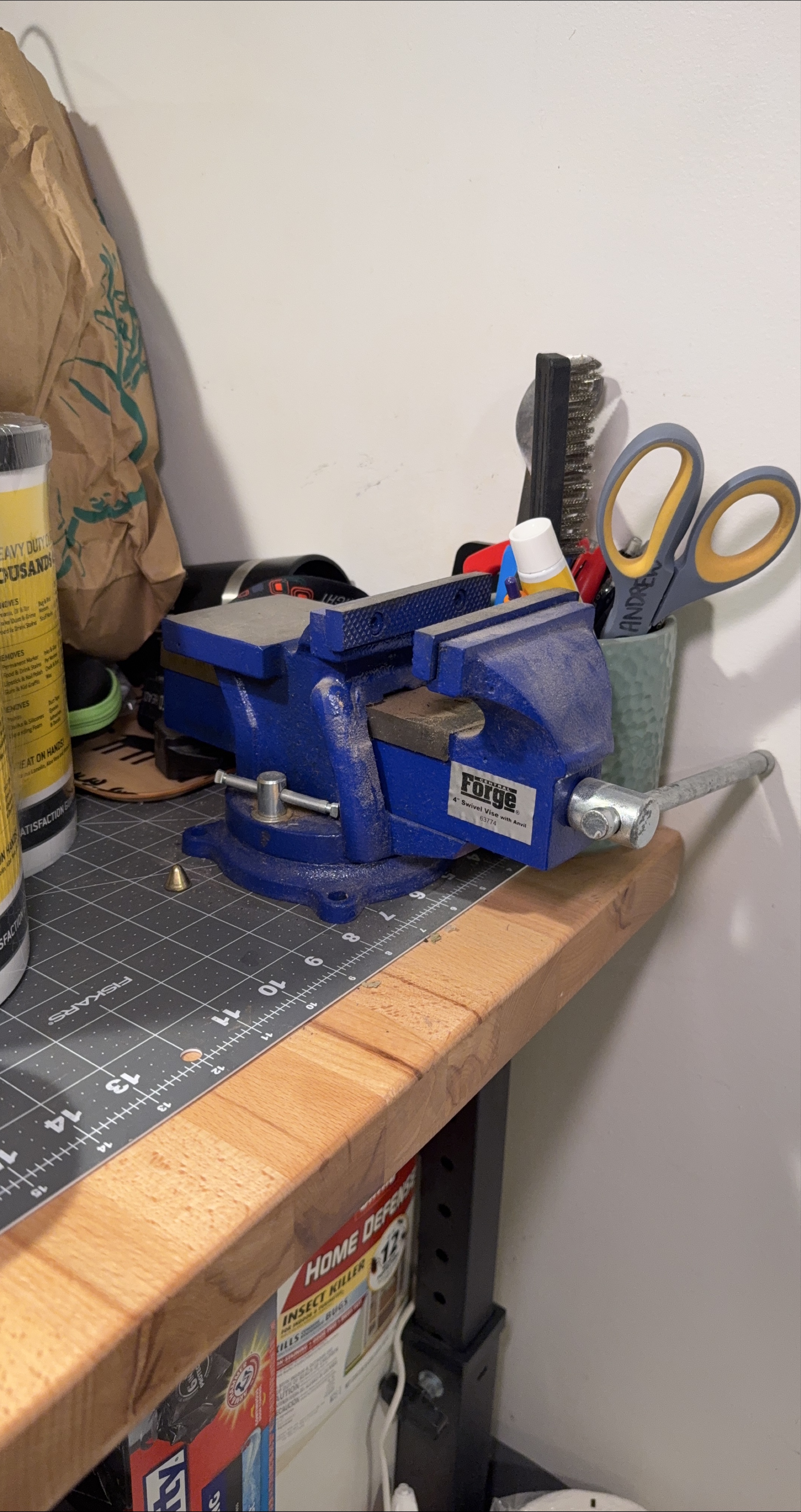 Central Forge 4" Swivel Vise with Anvil thumbnail