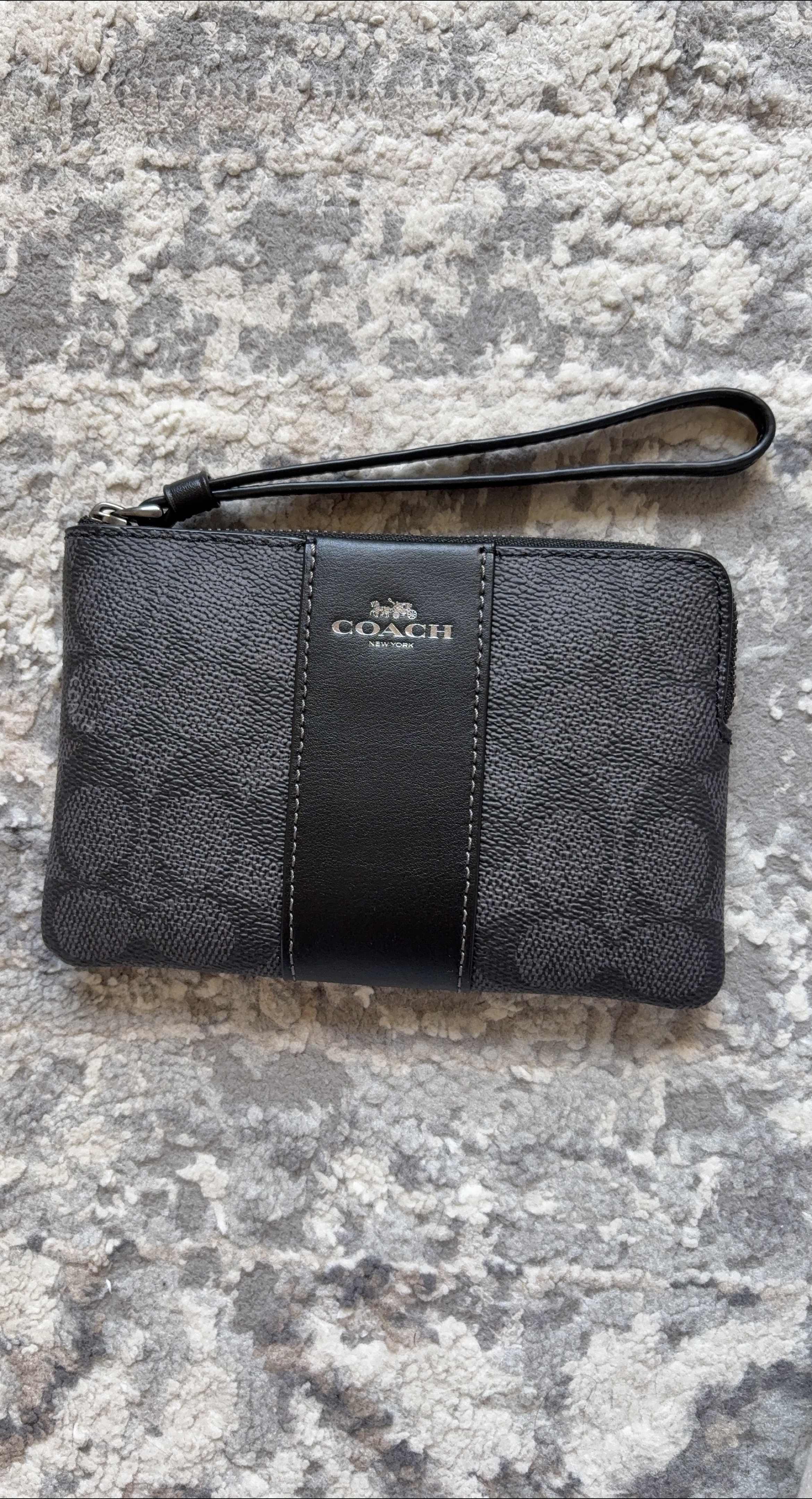 New Coach Wristlet thumbnail