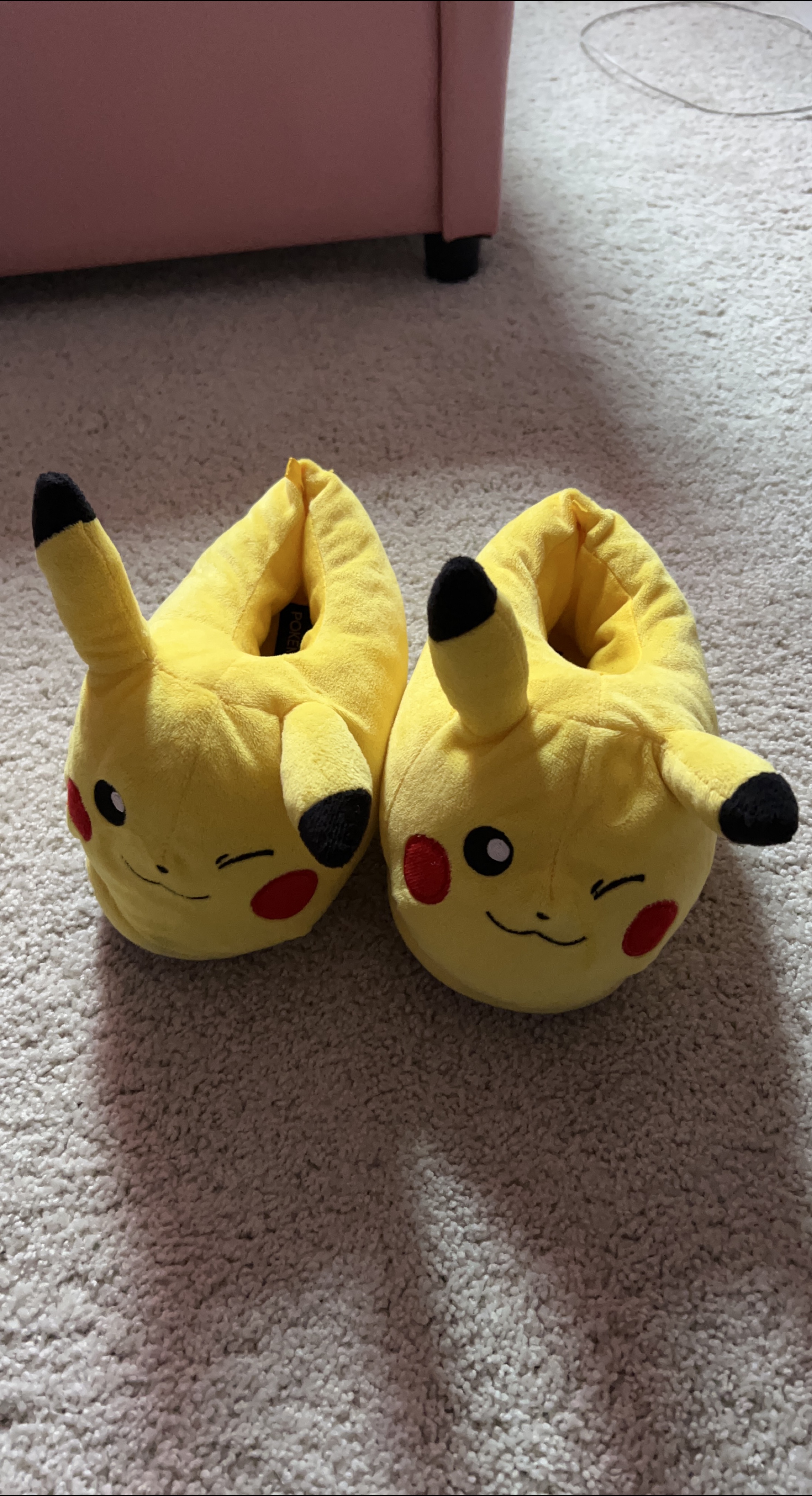 Pokemon Pikachu Slippers - Size 2/3 thumbnail